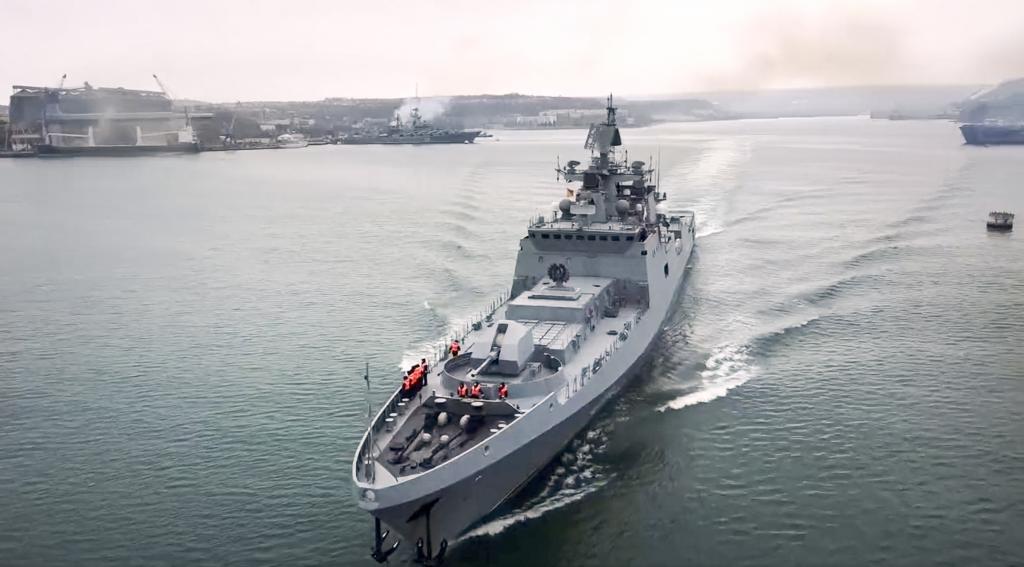 Barco de la Armada rusa