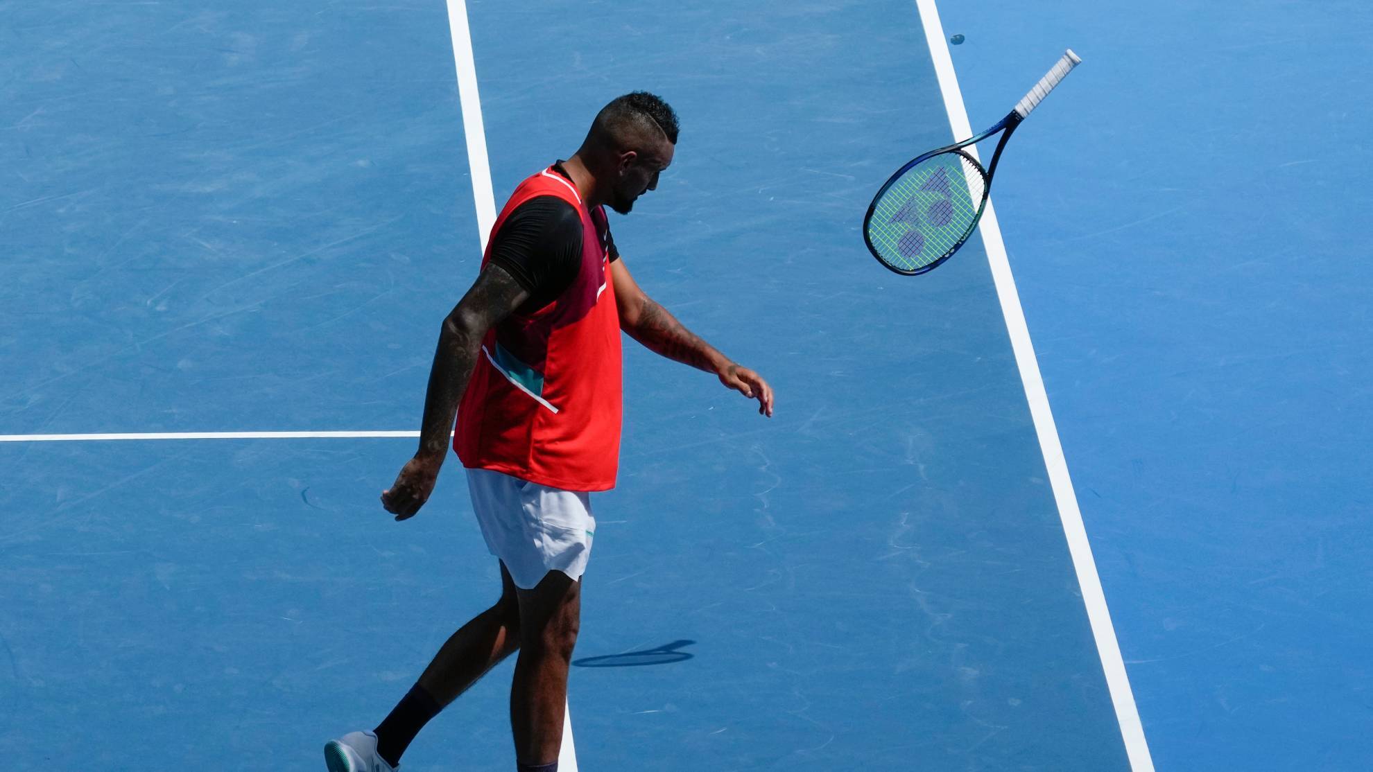 Kyrgios breaks his racket after confronting the crowd at Australian Open: You can stop talking during serves!