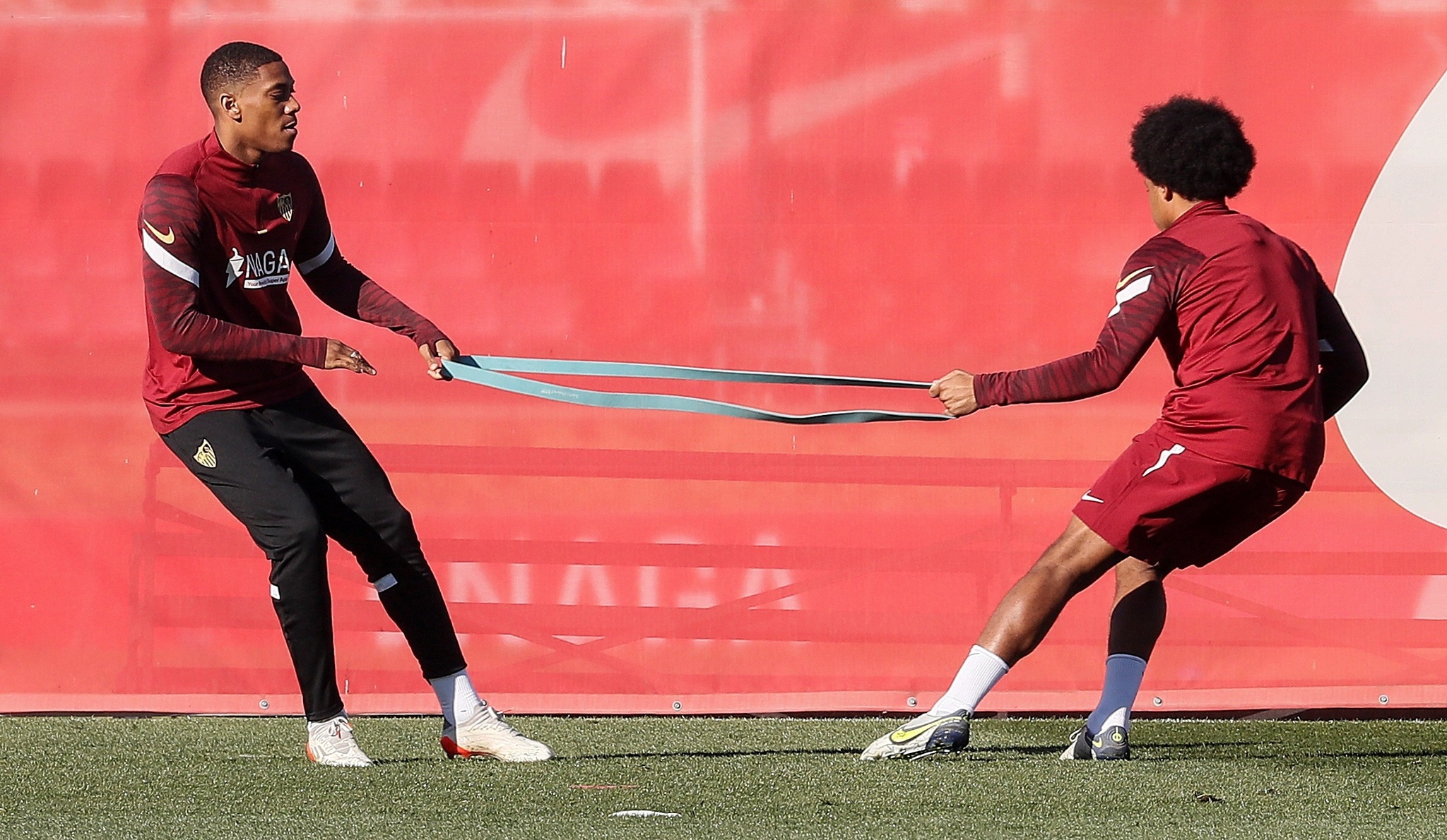 Martial entrena con su compatriota Koundé.