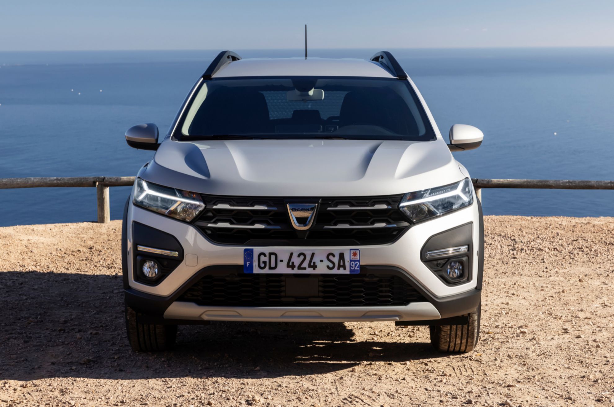 Dacia Jogger - siete plazas - low cost - barato - novedad - al volante - primera prueba