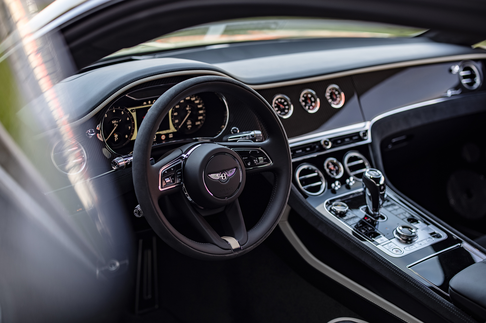 Bentley Continental GT Speed - primera prueba - circuito - lujo - deportivo - Vallelunga - coupe - al volante