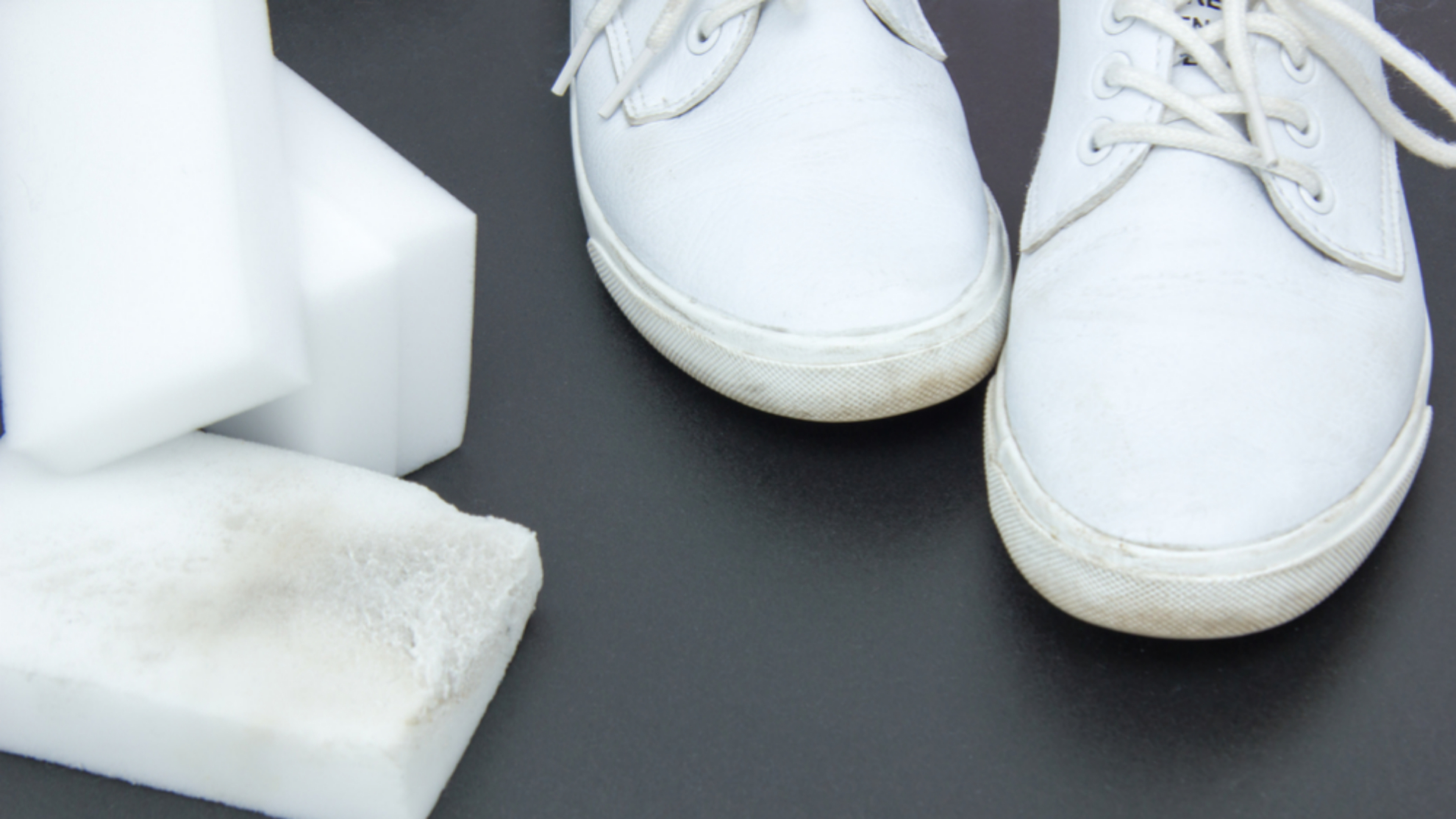 La piedra blanca con la que puedes toda tu casa y quitar las manchas de la el sofá incluso de tus zapatillas | Marca