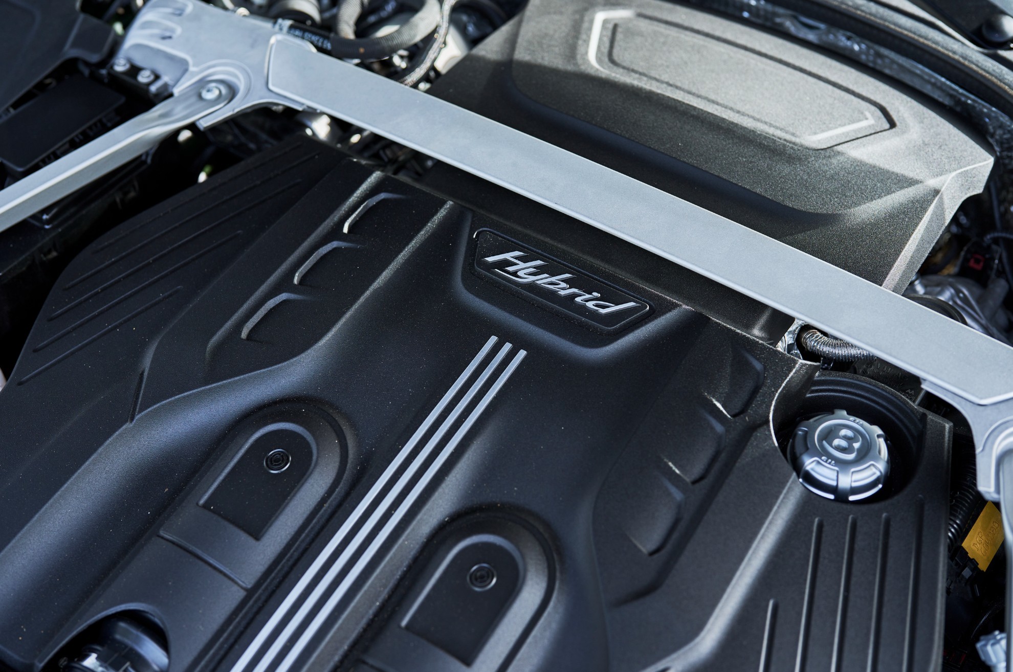 Bentley Flying Spur Hybrid - primera prueba - limusina - lujo - hibrido - motor
