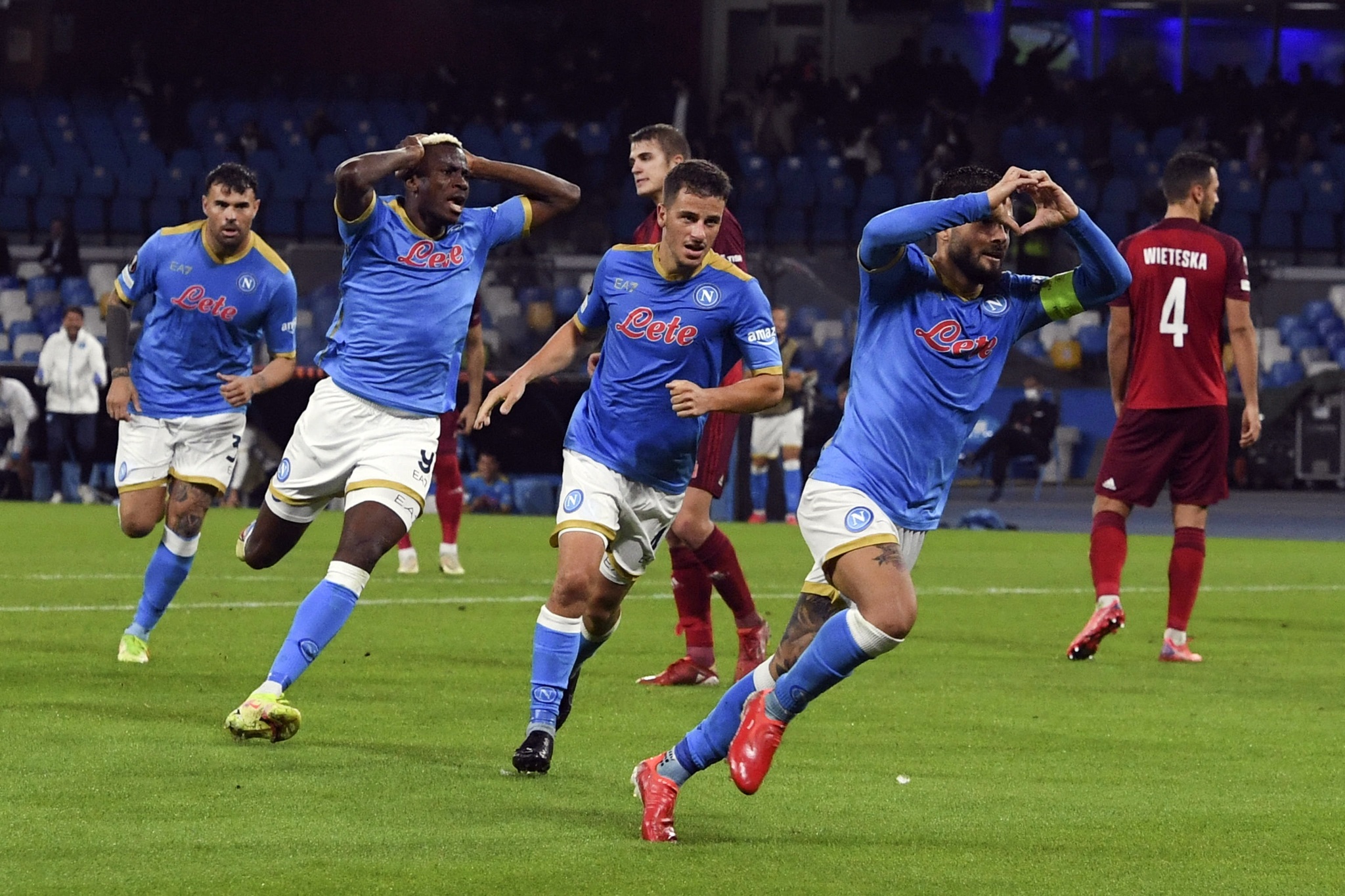 Insigne celebra un gol anotado con el Napoli.