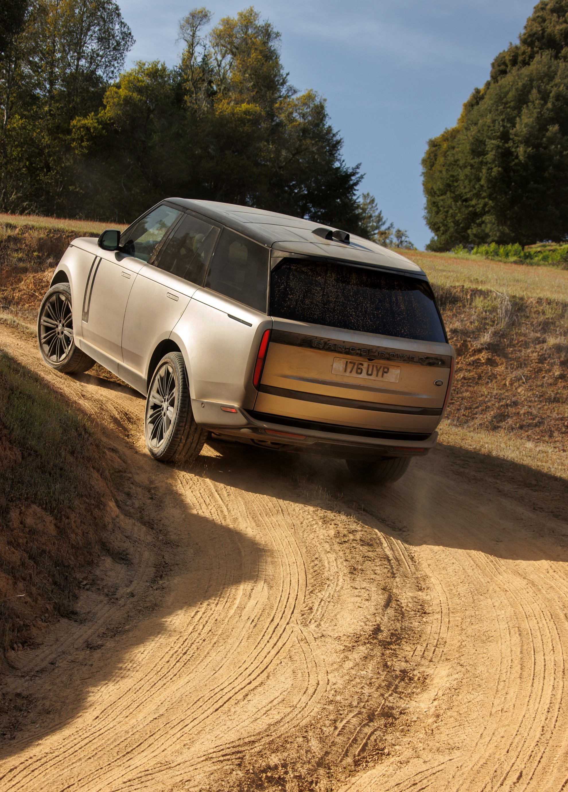 Range Rover 2022 - primera prueba - primer contacto - SUV - 4x4 - Land Rover - quinta generacion - off road
