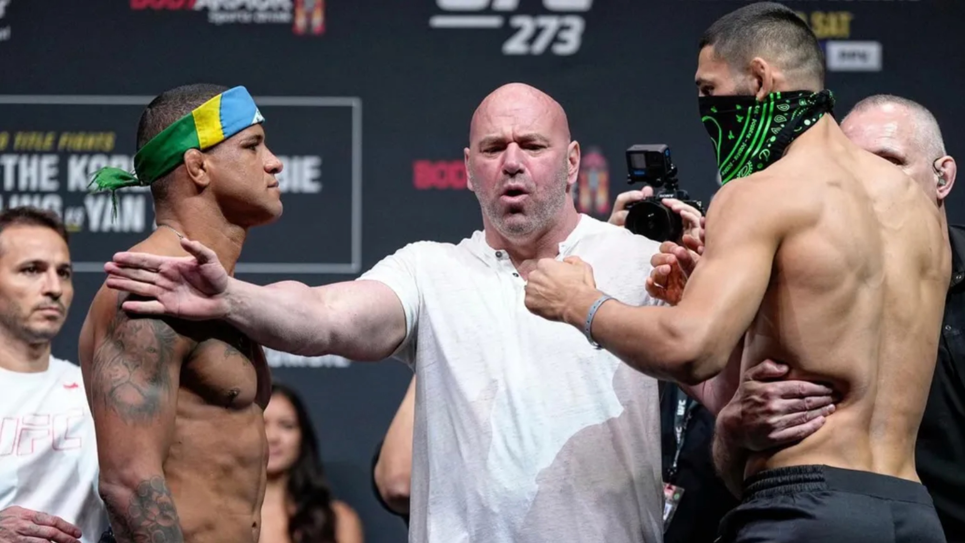Khamzat vs Burns - UFC 273