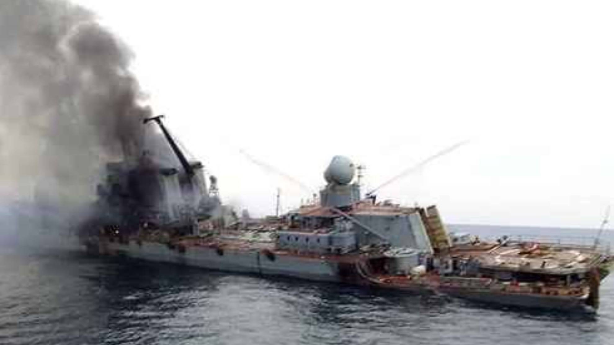Nuevas imágenes del barco de guerra ruso Moskva antes de hundirse