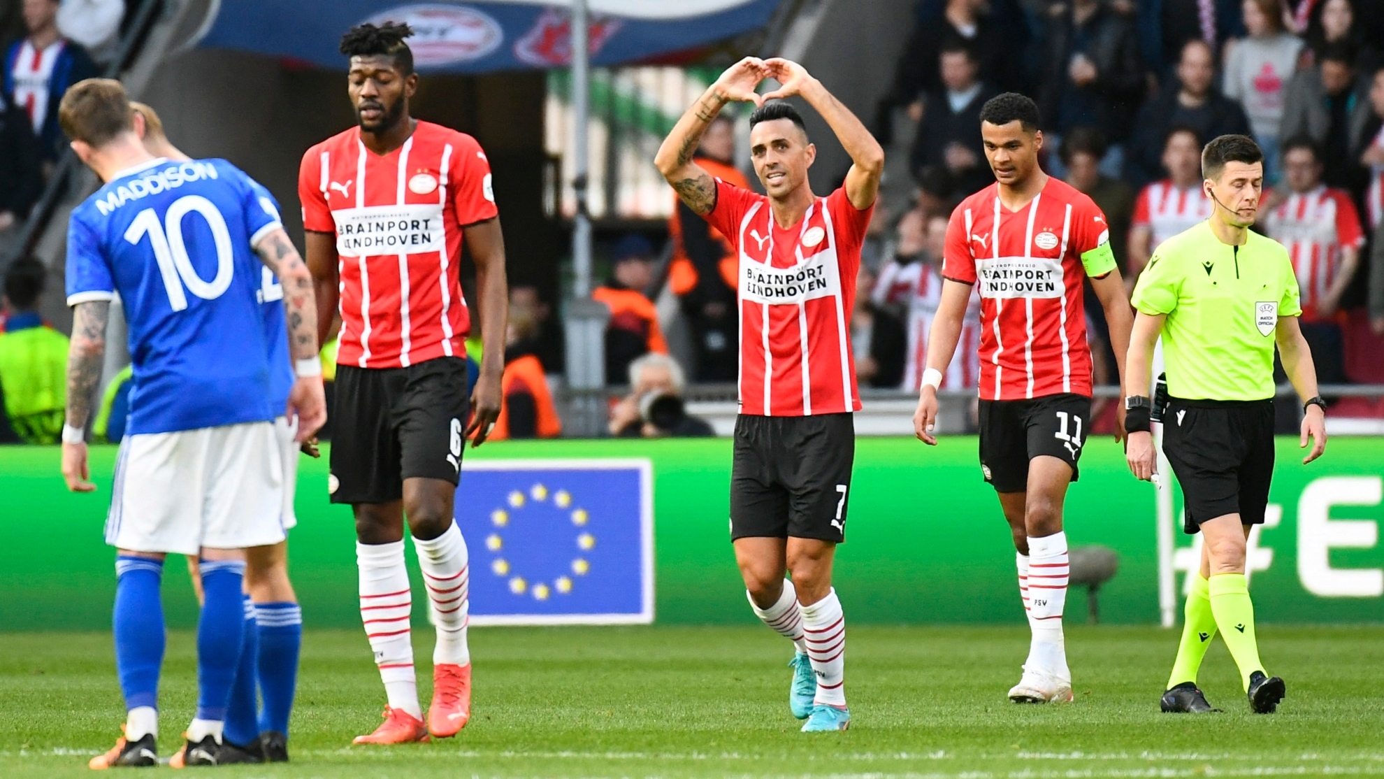 Erick Gutiérrez y el PSV mantienen su sueño de ser campeones en Holanda tras vencer al Willem II