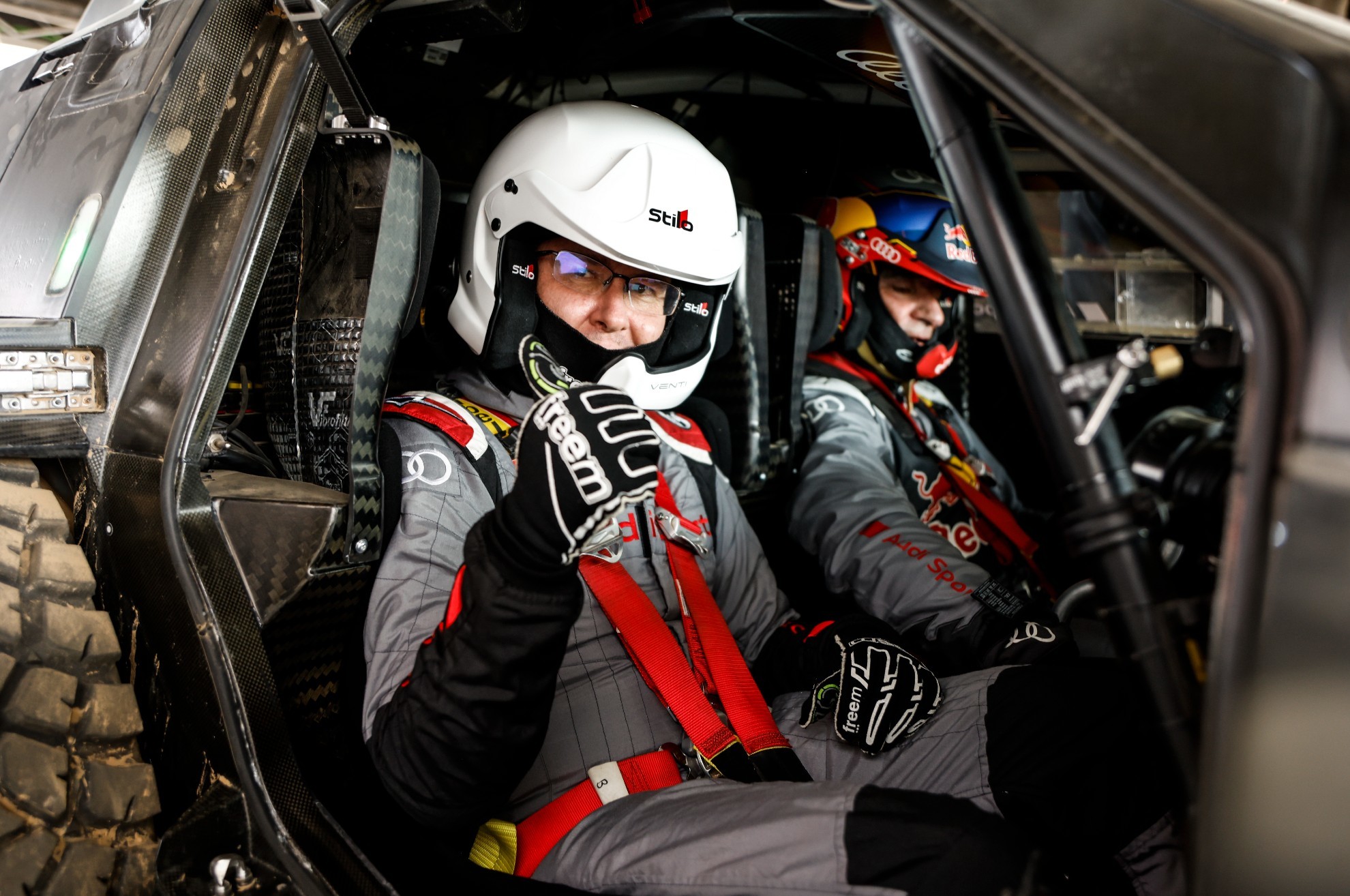 Audi RS Q etron - prueba - test drive - Carlos Sainz - Rally Dakar - prototipo hibrido