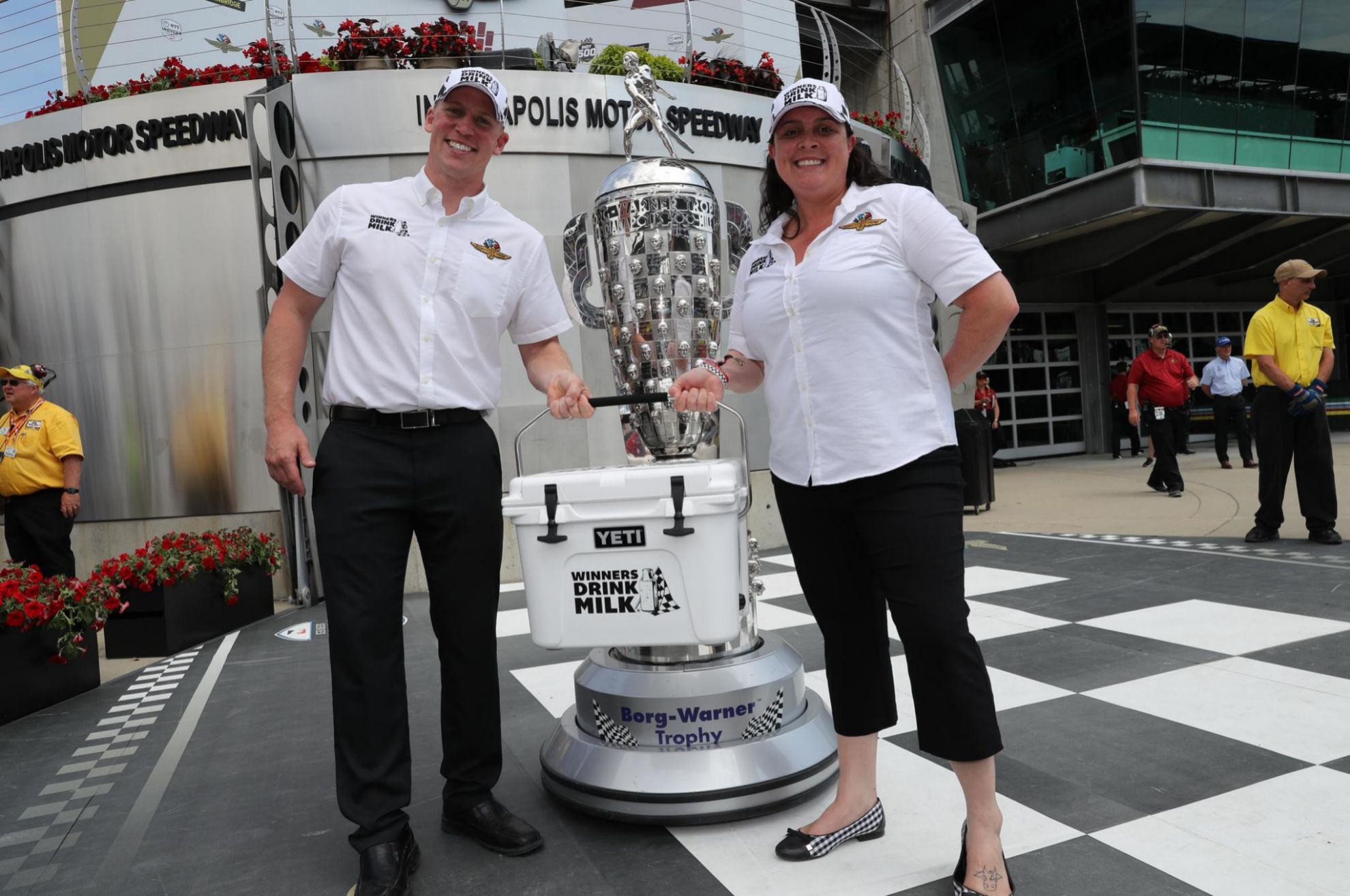 Indy 500 2022 - 500 Millas de Indianapolis - leche - victoria - tradicion - Louis Meyer