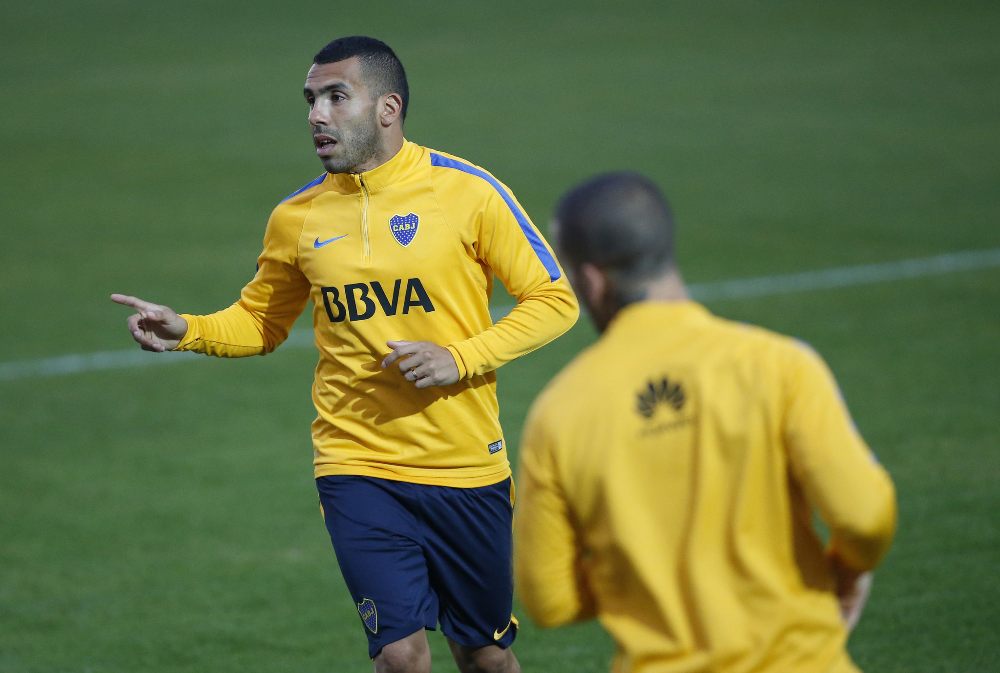 Carlos Tevez in Boca Juniors training