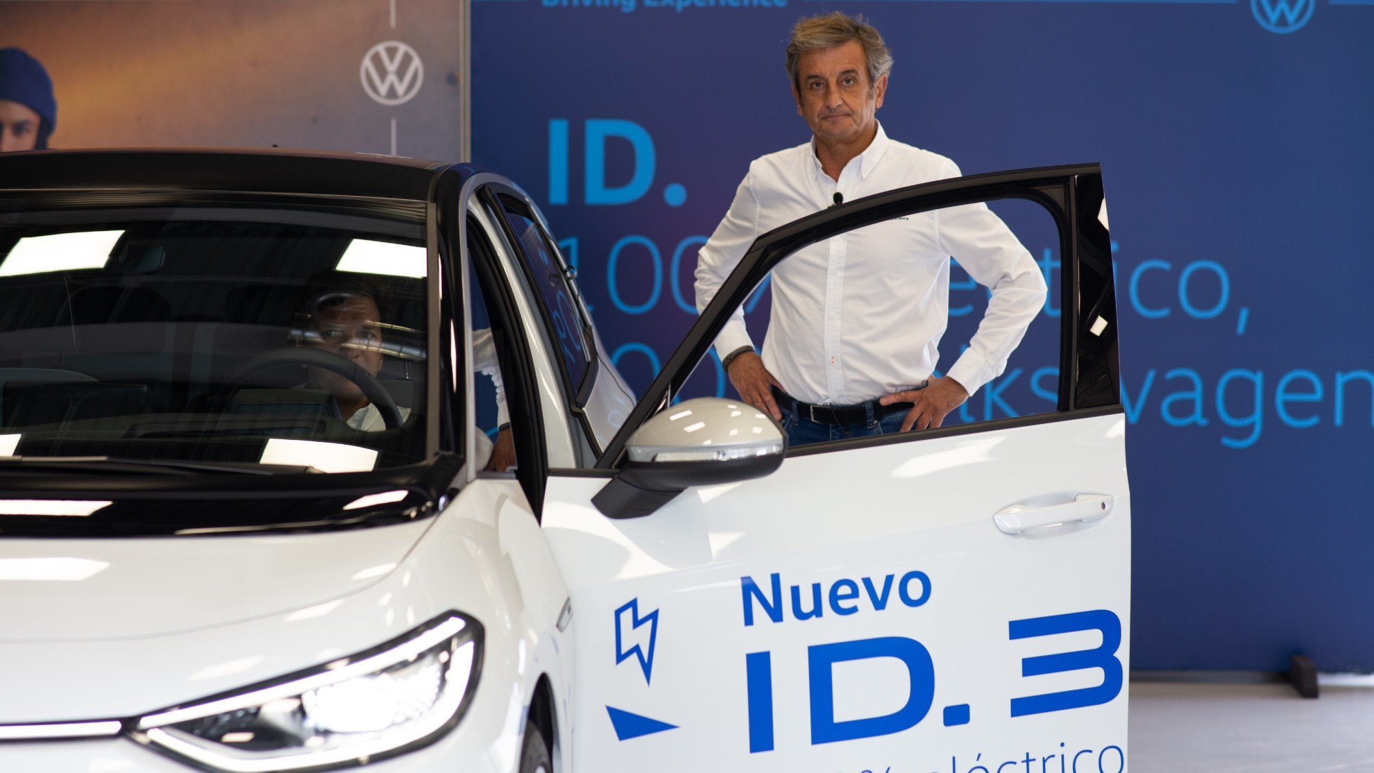 Luis Moya - Volkswagen Driving Experience - escuela de conduccion Volskwagen - consejos - coches electricos