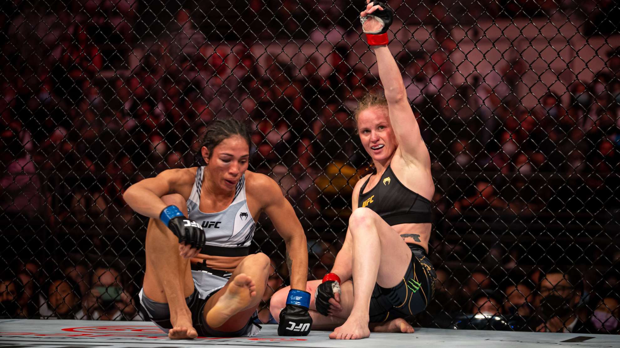 UFC: UFC 275: Valentina Shevchenko defeats Taila Santos with a controversial decision | Marca
