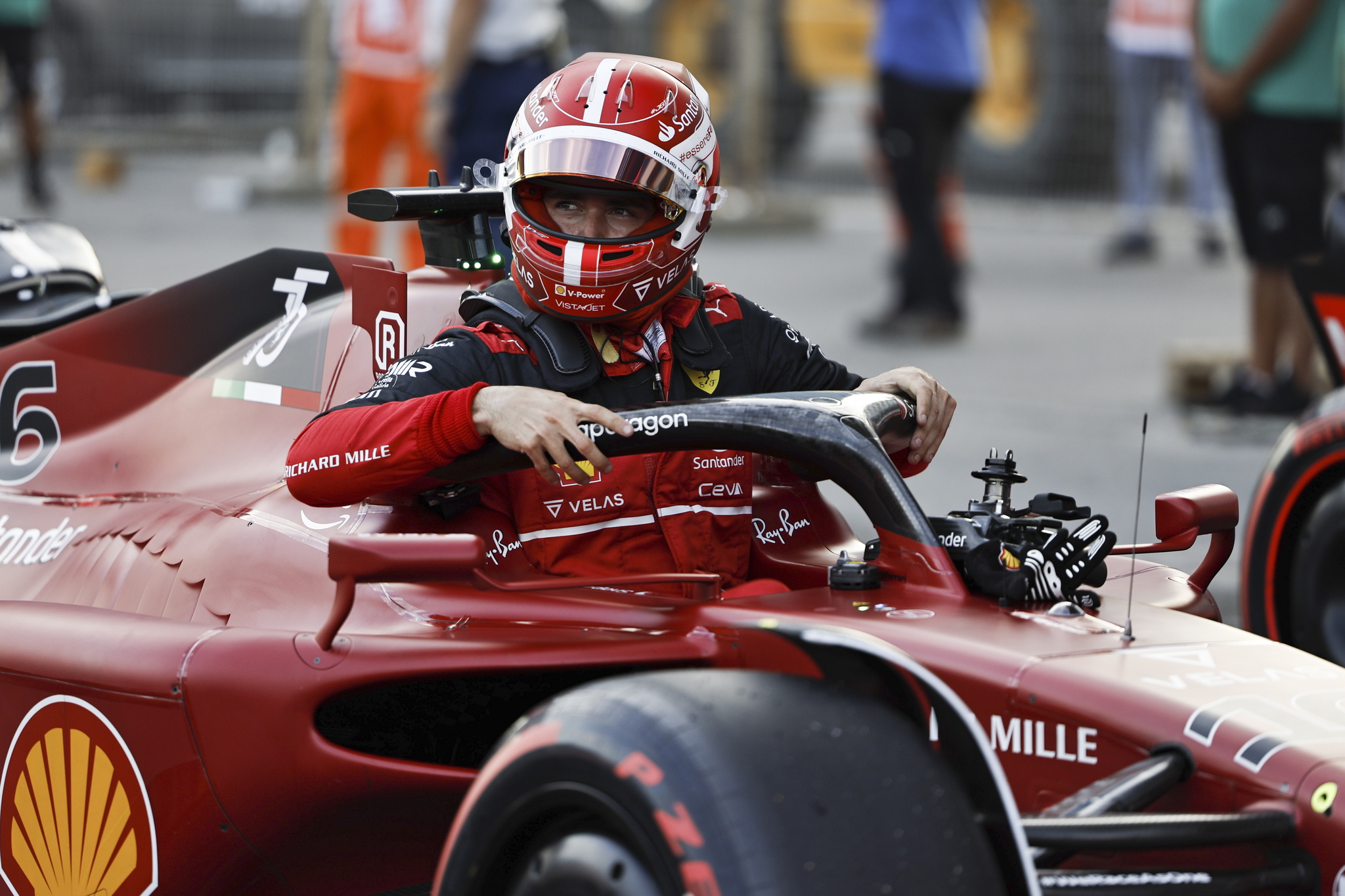 Leclerc, tras lograr su 'pole' en el GP de Azerbaiyn.