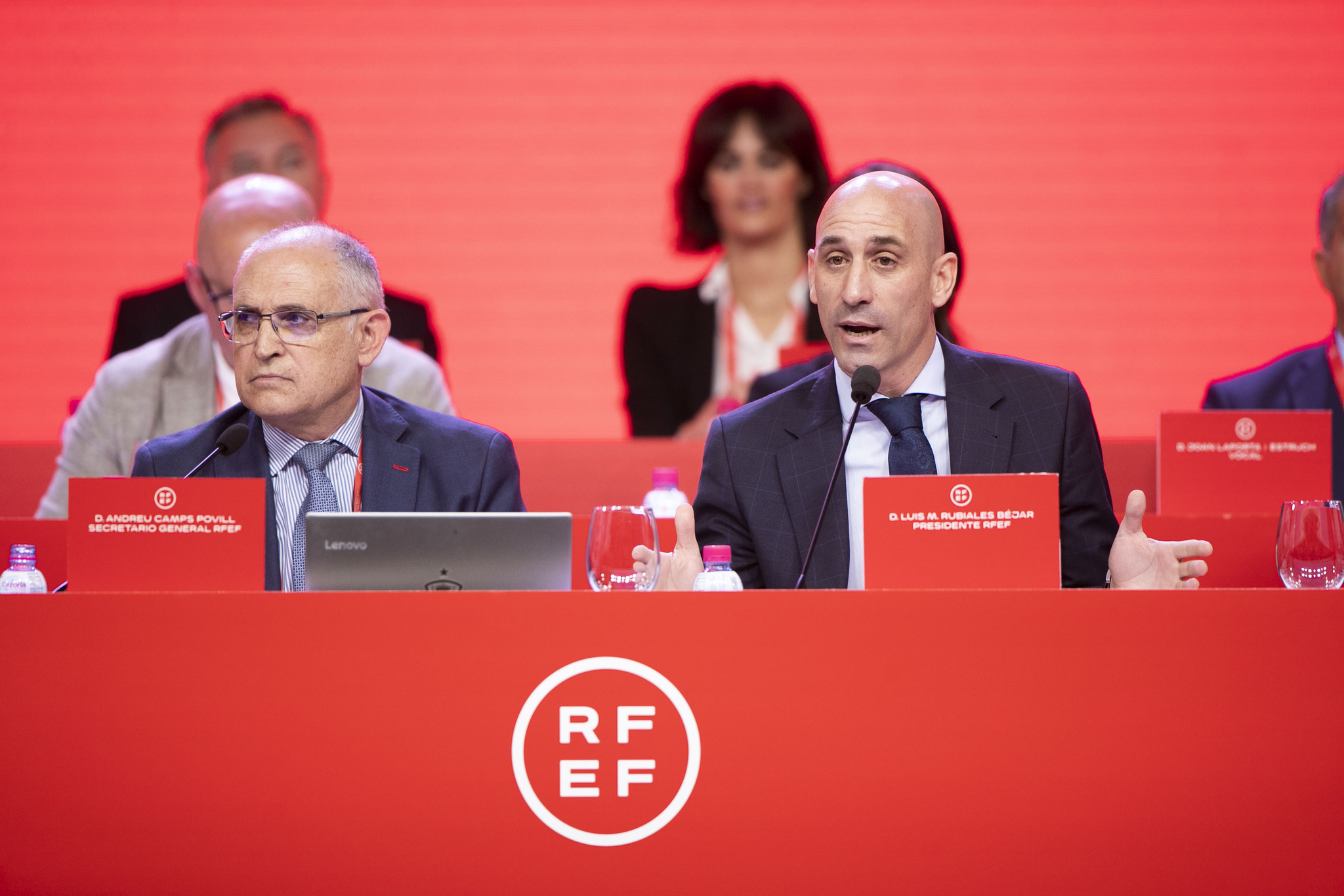 La RFEF se abre al diálogo con sus clubes para mejorar la Primera RFEF