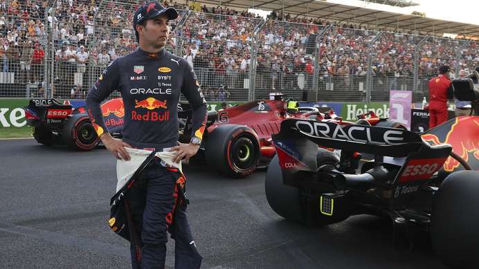Checo Pérez tiene las 'cartas de presentación' para quedarse en Red Bull