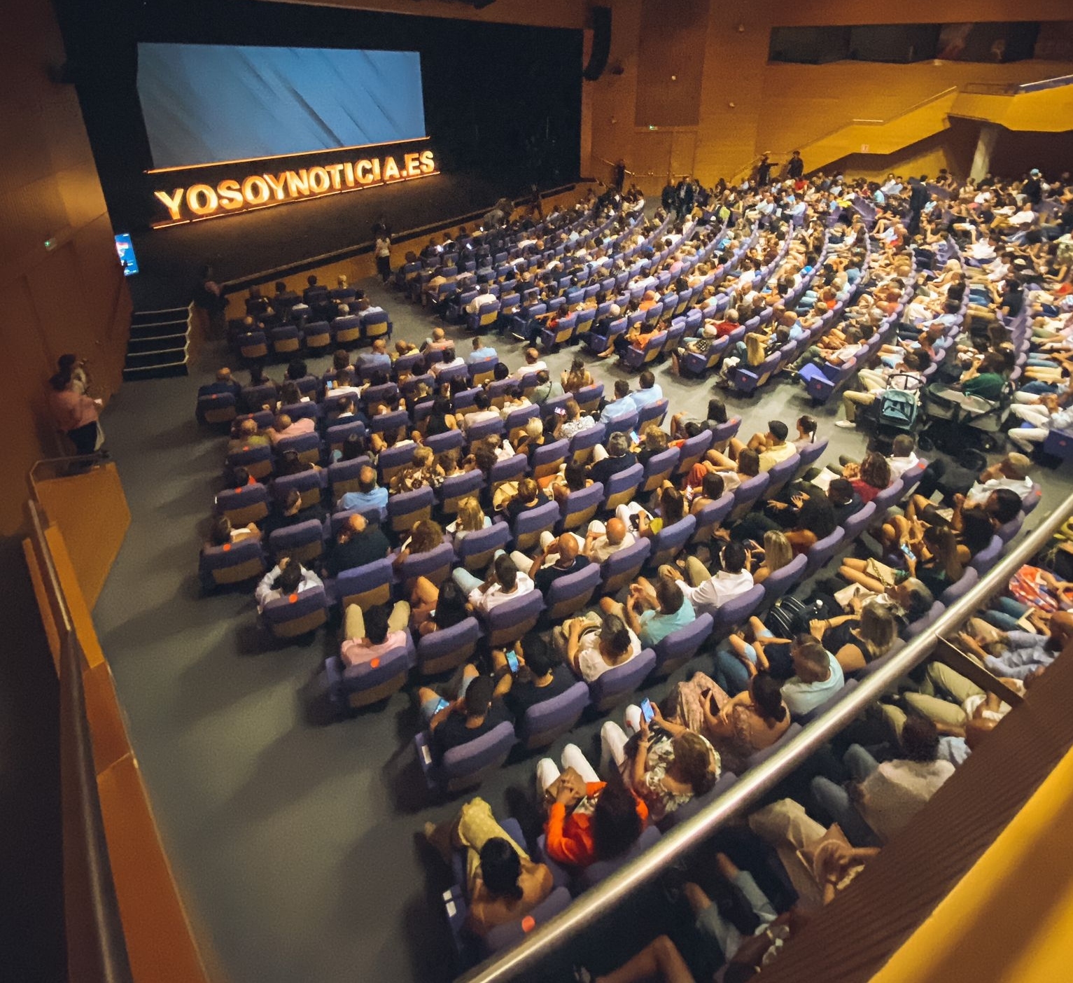 Imagen del auditorio del Palacio de Congresos durante la gala de YoSoyNoticia.es