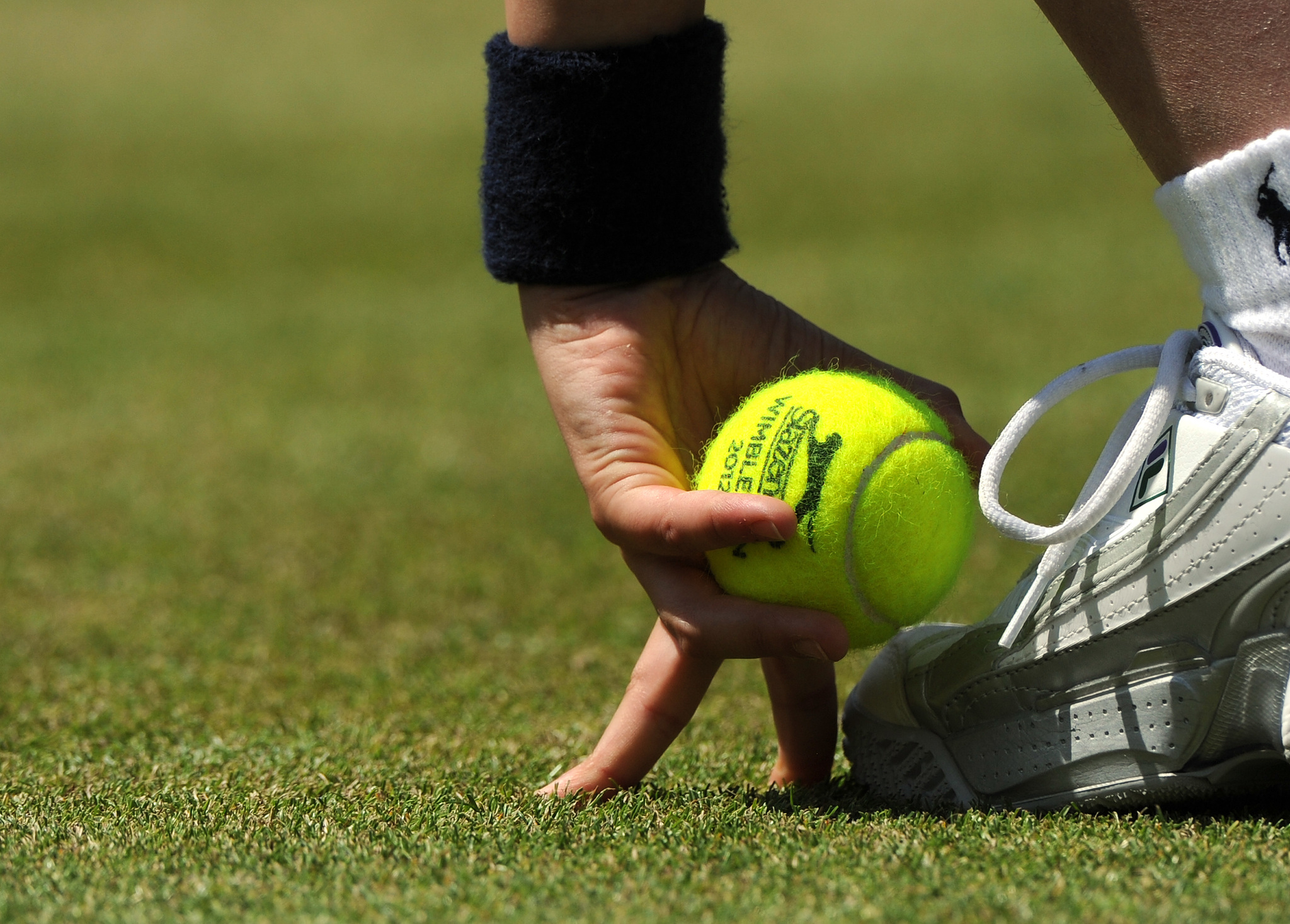 Cada cuntos juegos se cambian las pelotas de tenis en Wimbledon y por qu se hace