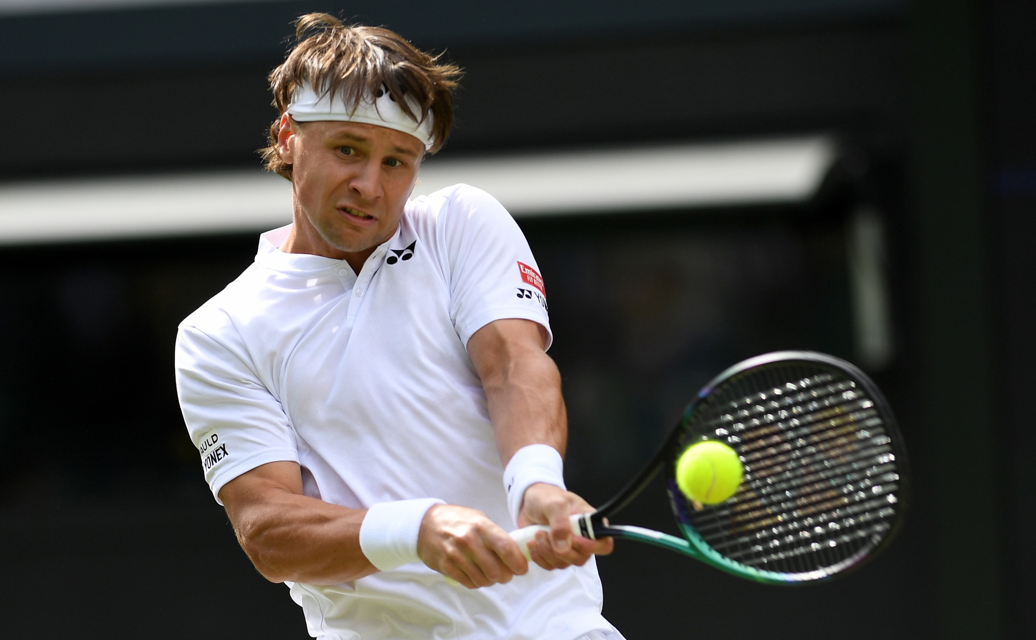 Wimbledon (United Kingdom), 30/06/2022.- Ricardas Berankis of Lithuania in action in the men's second round match against Rafael  lt;HIT gt;Nadal lt;/HIT gt; of Spain at the Wimbledon Championships, in Wimbledon, Britain, 30 June 2022. (Tenis, Lituania, España, Reino Unido) EFE/EPA/NEIL HALL EDITORIAL USE ONLY