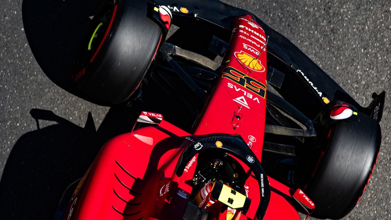 Ferrari echa el resto en busca de velocidad; Alpine cambia los laterales