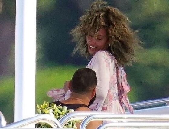 Meet Jordan Ozuna, the model who was spotted on holiday with Benzema - Foto 2 de 9 | MARCA English