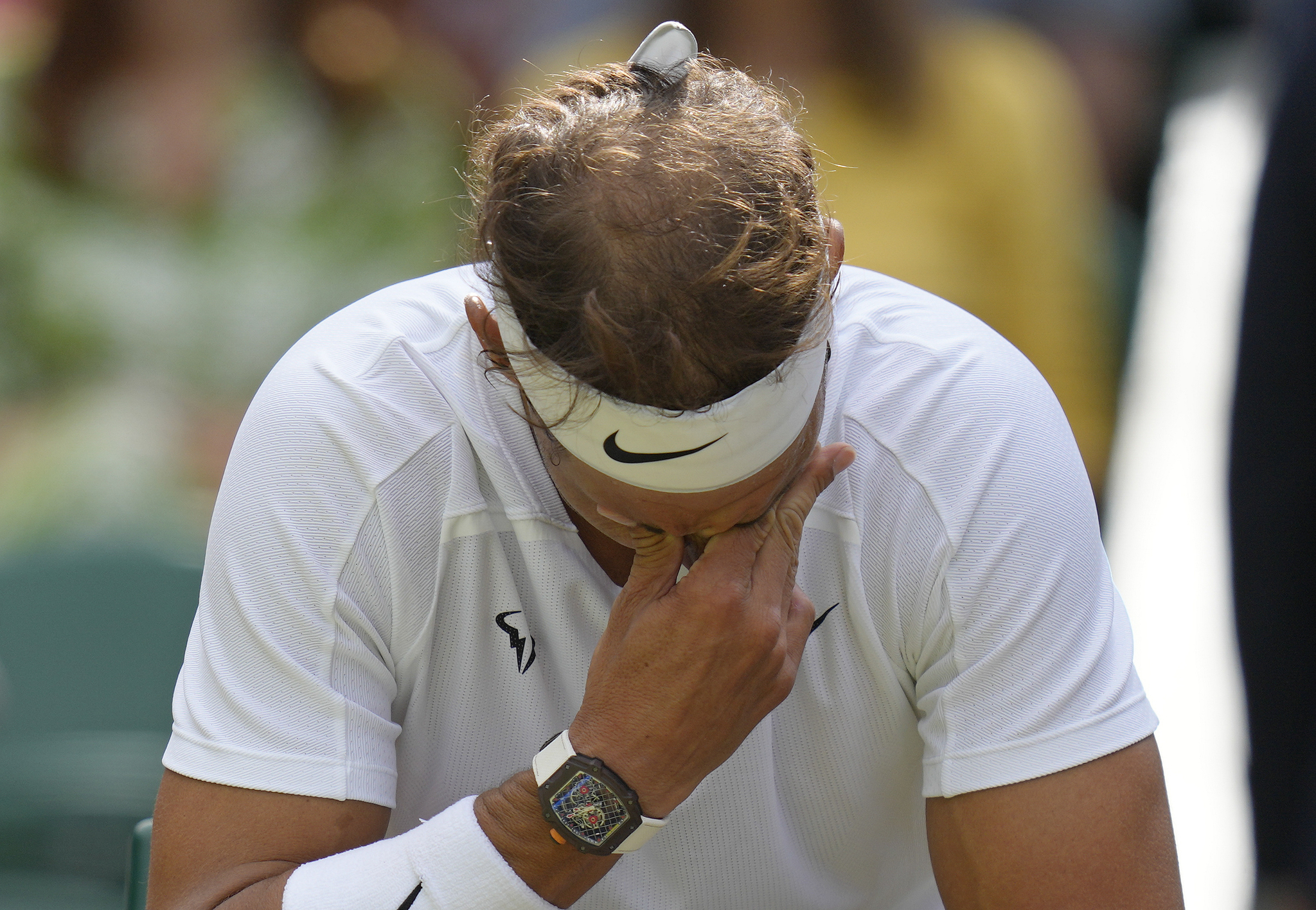 Rafa Nadal vence a Fritz en un partidazo y pasa a semifinales...con problemas fsicos