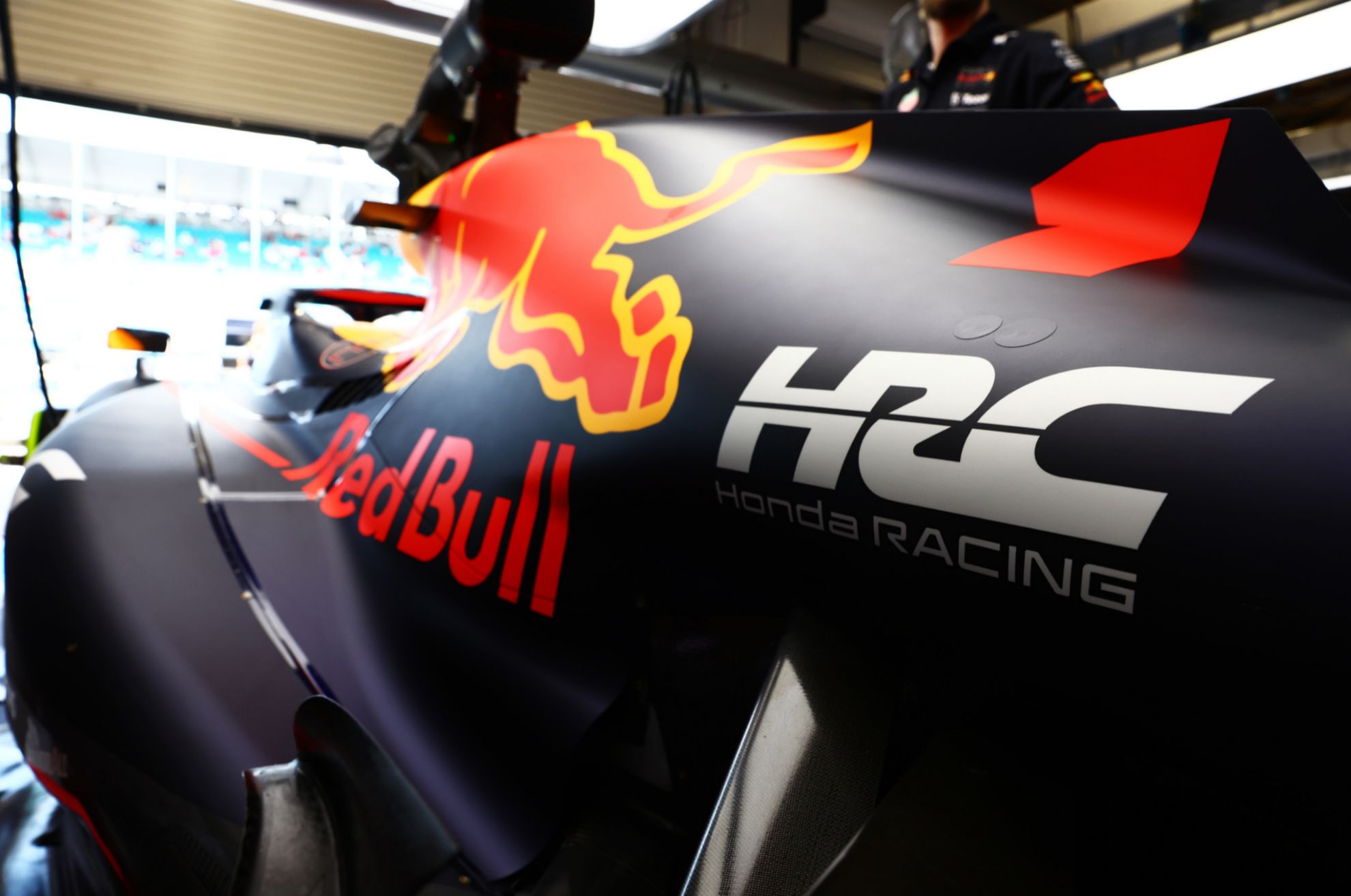 Honda se desvincular de Red Bull esta temporada... que en 2026 lucir el logo de Porsche.