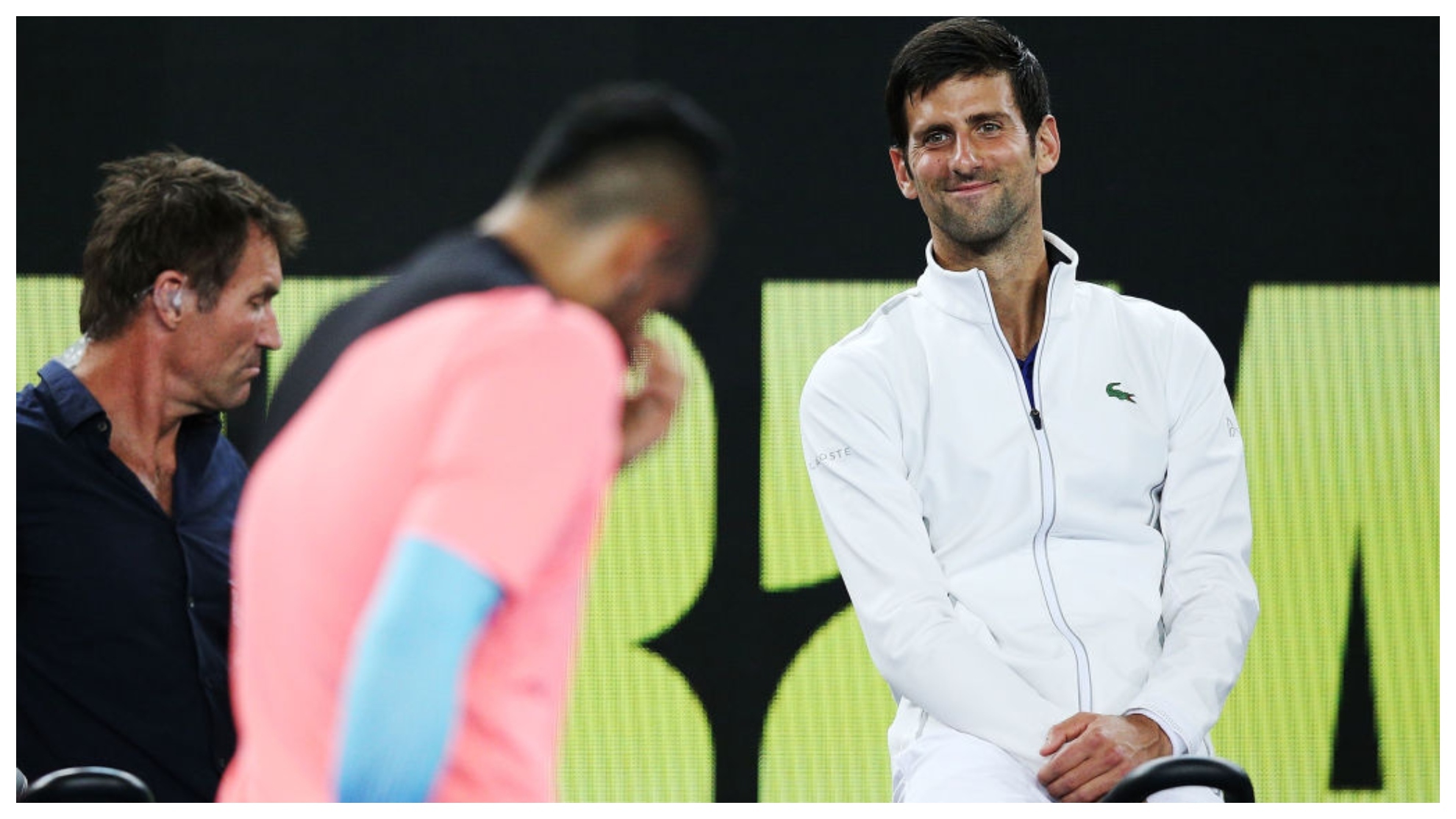 Djokovic se ríe de Kyrgios en una exhibición