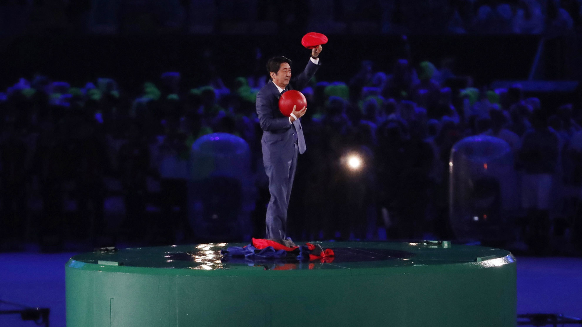 Shinzo Abe y su disfraz de Mario Bros en Rio 2016.