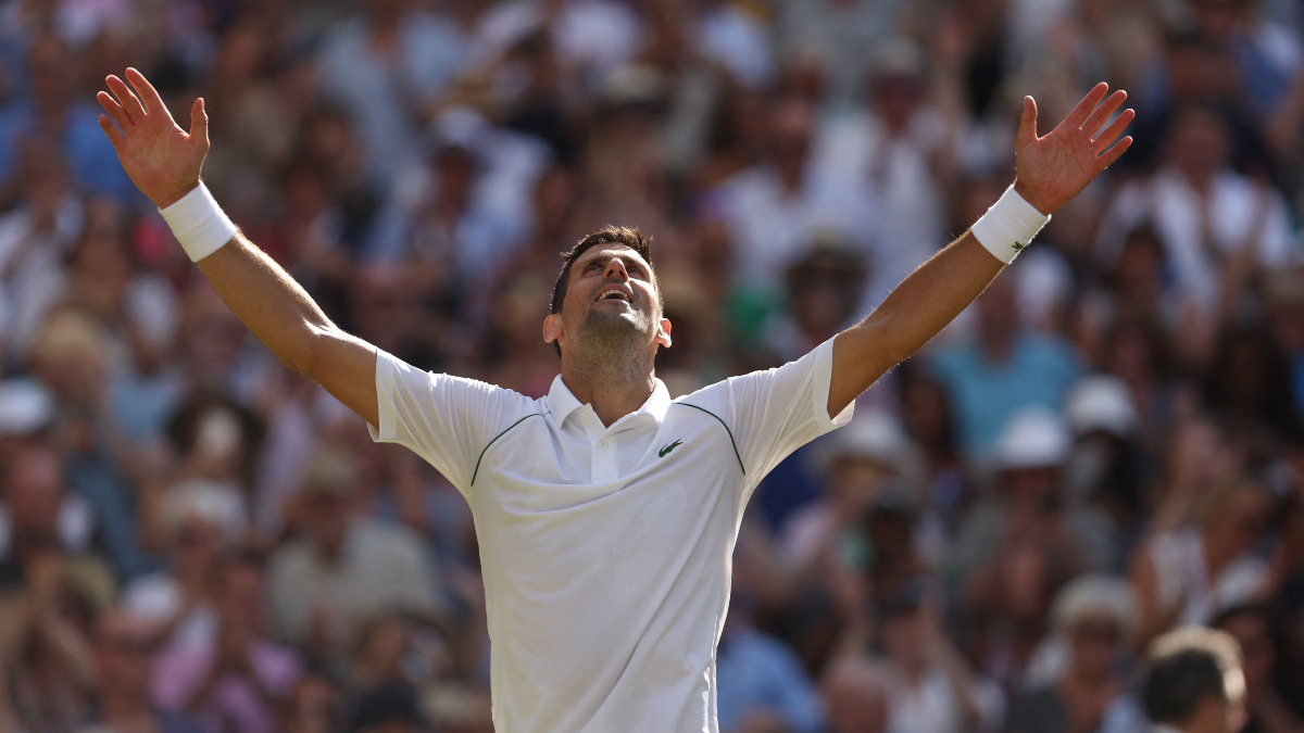 Djokovic vuelve a ganar Wimbledon para reclamar su papel en la historia