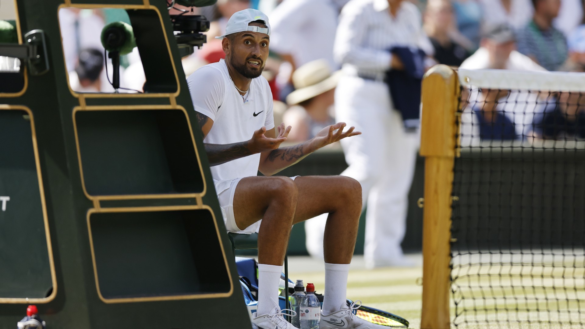 Wimbledon pone a Kyrgios 17.000 dólares en multas, 3.000 por la final