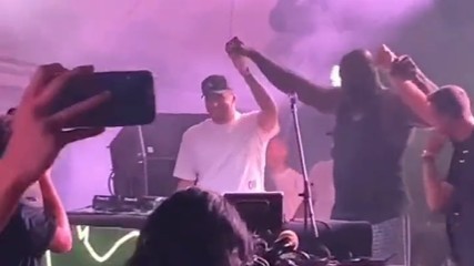 Luka Doncic toma el escenario en una sesión del DJ Shaquille O'Neal