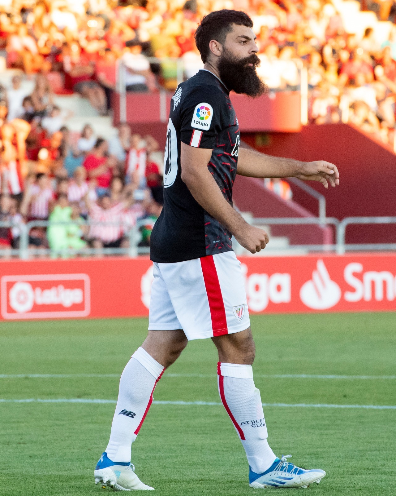 Asier Villalibre apunta a la titularidad ante el Mallorca.