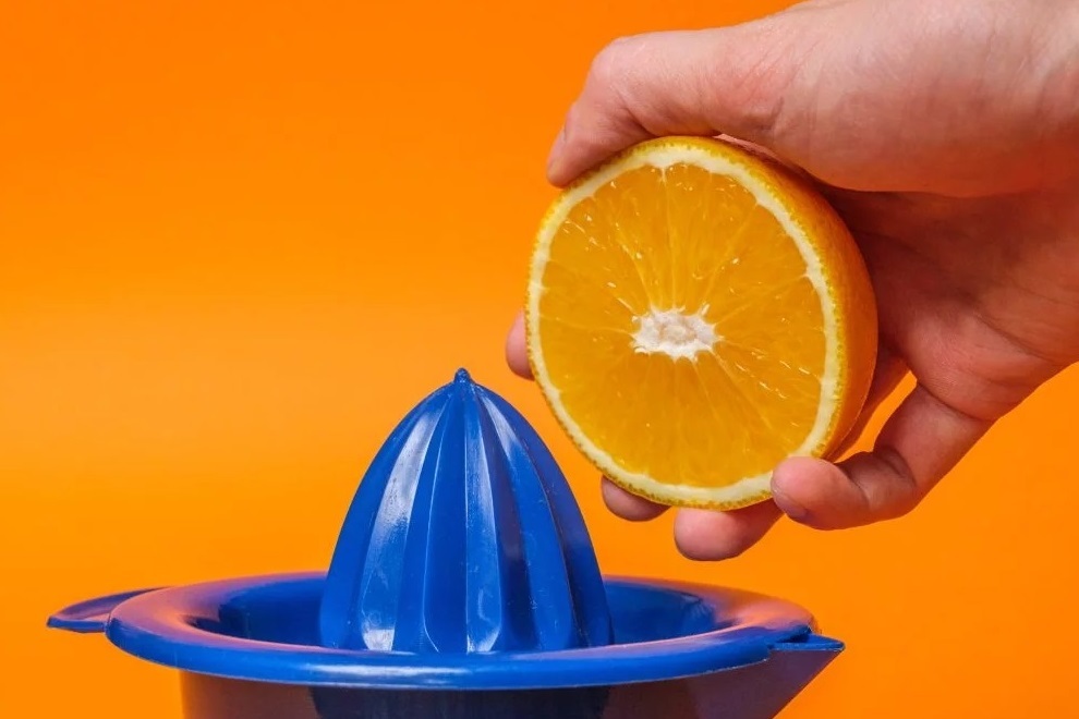 Pérdida de vitaminas, el mejor exprimidor y otras dudas sobre el jugo de naranja