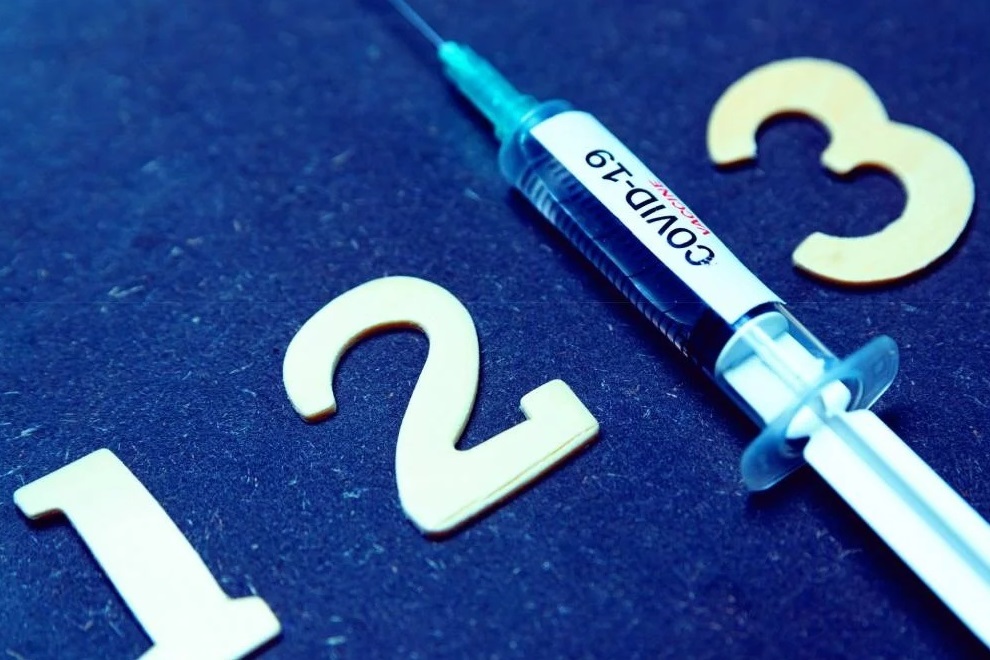 Vacuna Covid: ¿me pongo la tercera dosis si he pasado ómicron?