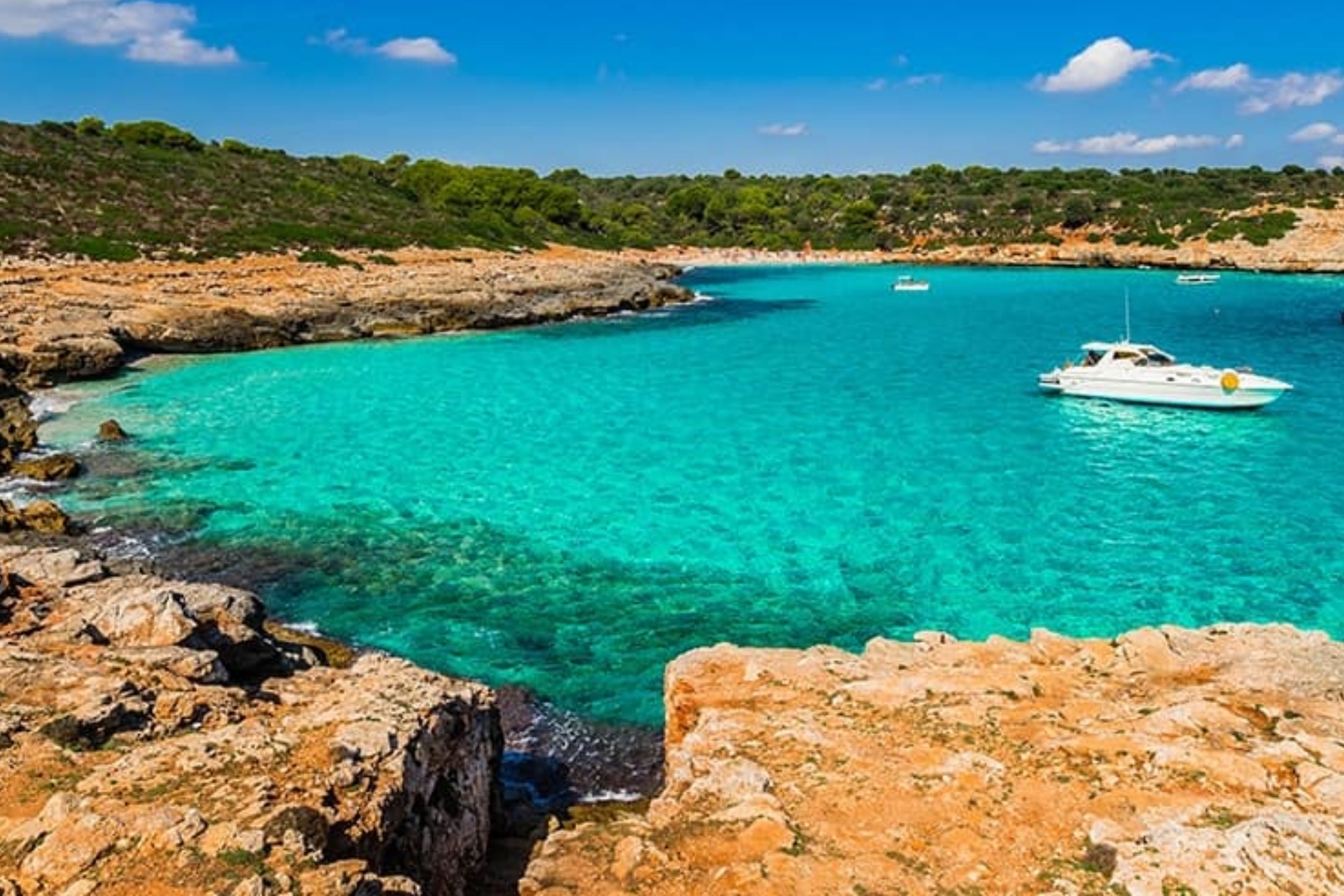 Las playas de aguas cristalinas más bonitas e impresionantes de España