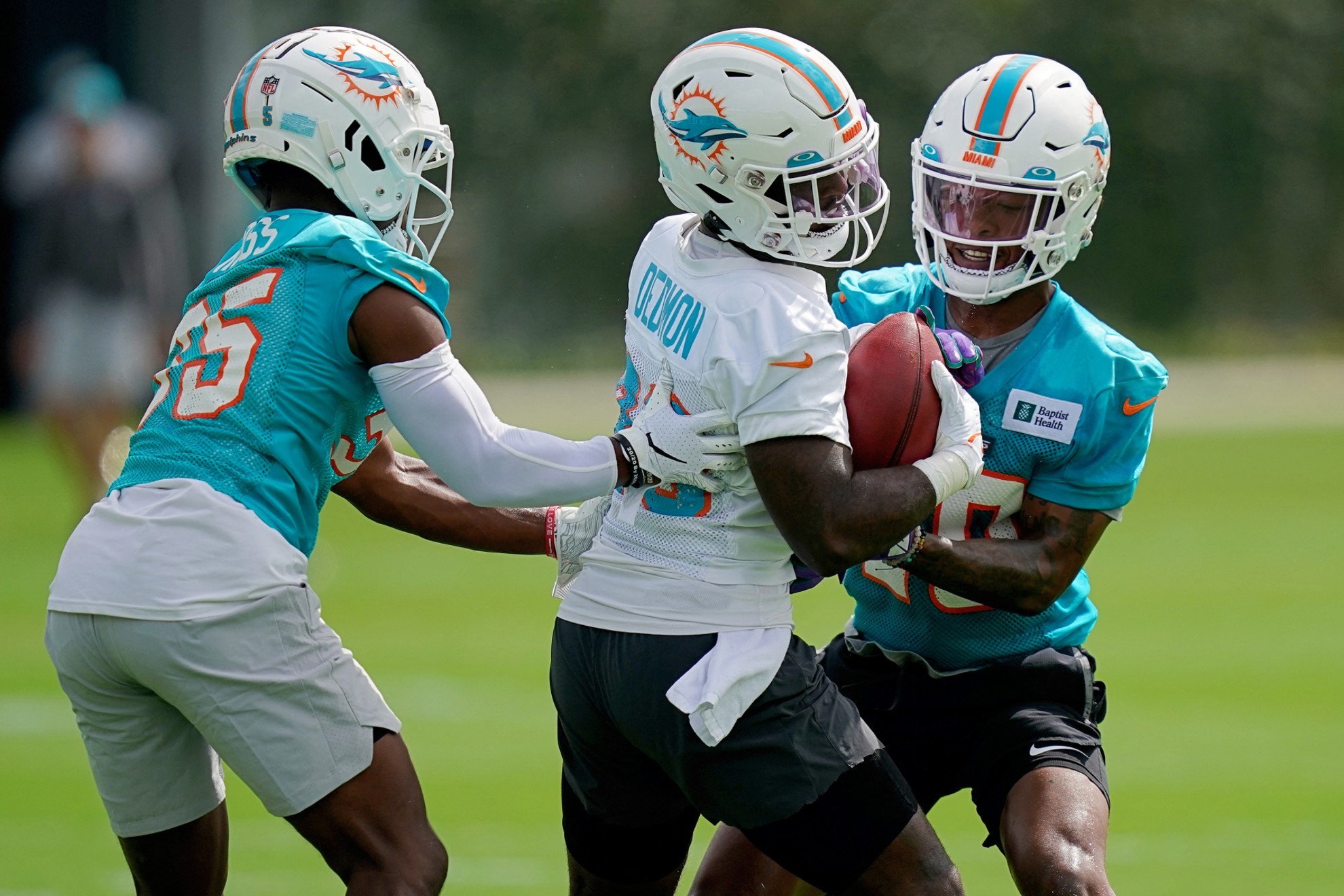 La NFL multa y quita selecciones del Draft a los Delfines de Miami | USA TODAY Sports