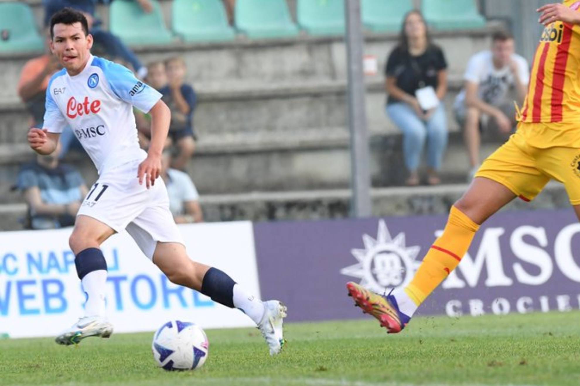 Chucky Lozano provocó el autogol que abrió el marcador en el Napoli vs Girona | @sscnapoli