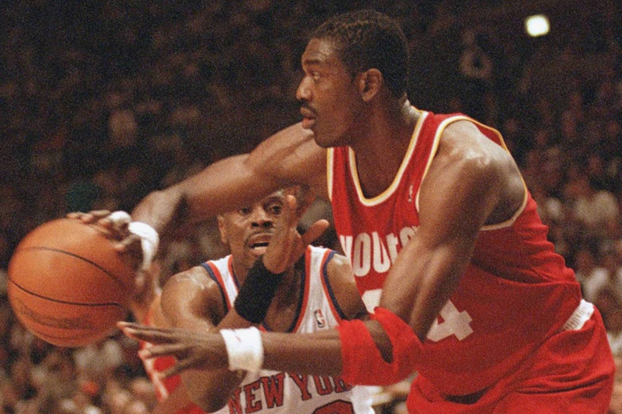 El da de furia de Vernon Maxwell: quiso apualar a Olajuwon en el vestuario de los Houston Rockets