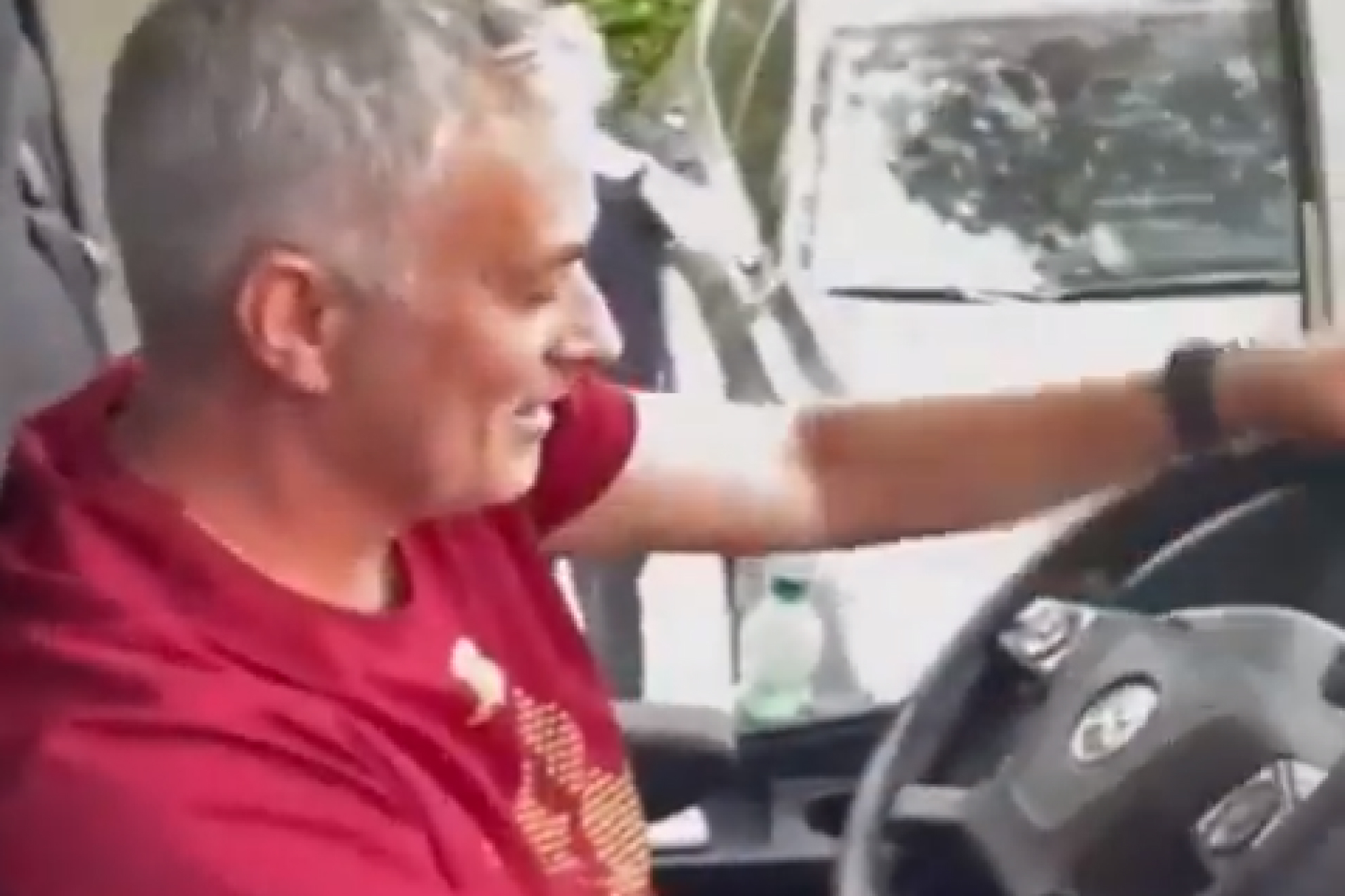 Mourinho se pasa a conductor de autobús