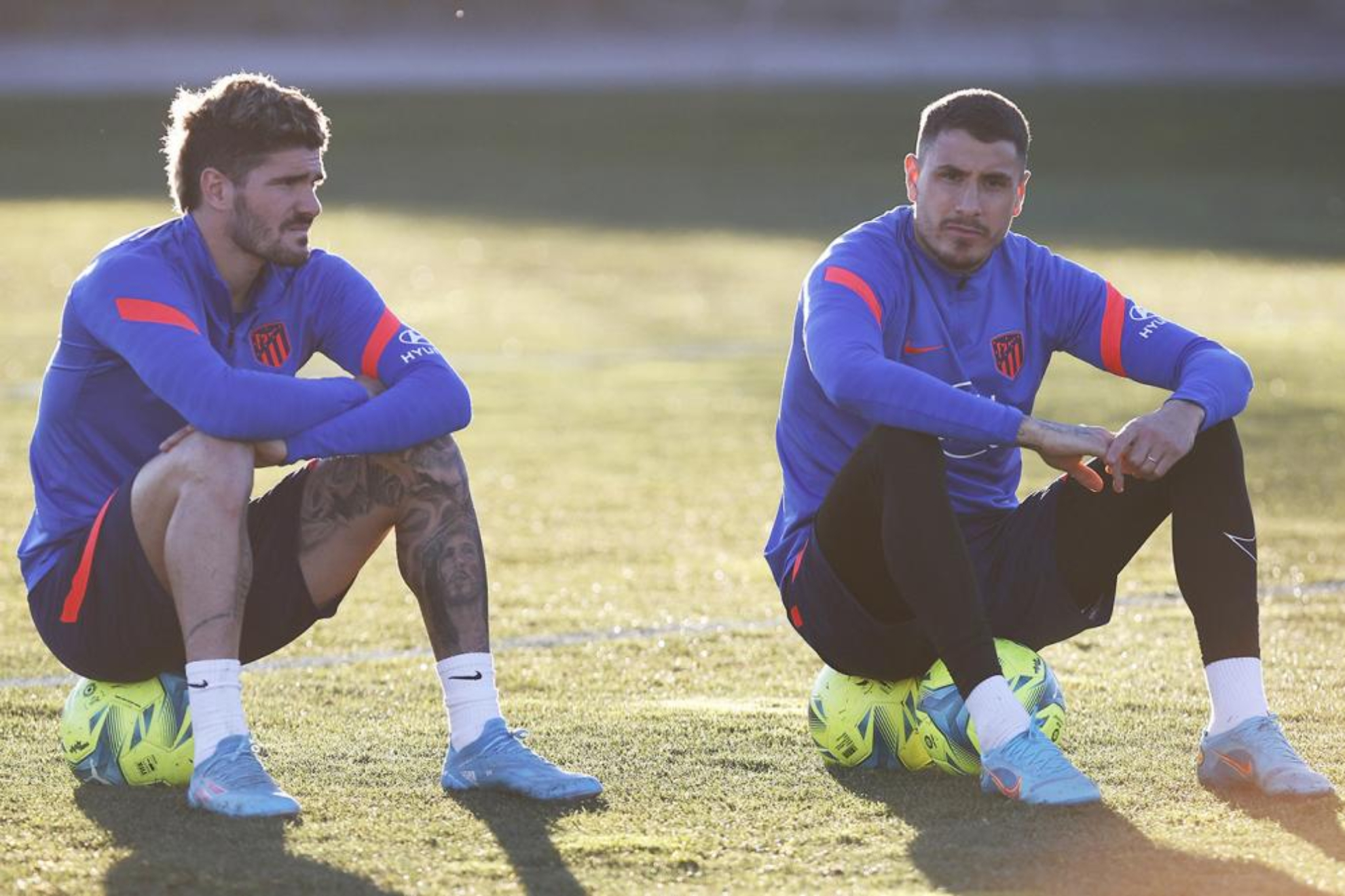 De Paul y Giménez durante un entrenamiento. / Atlético de Madrid