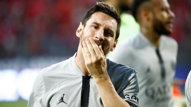 Leo Messi causa sensación y logra algo único en PSG