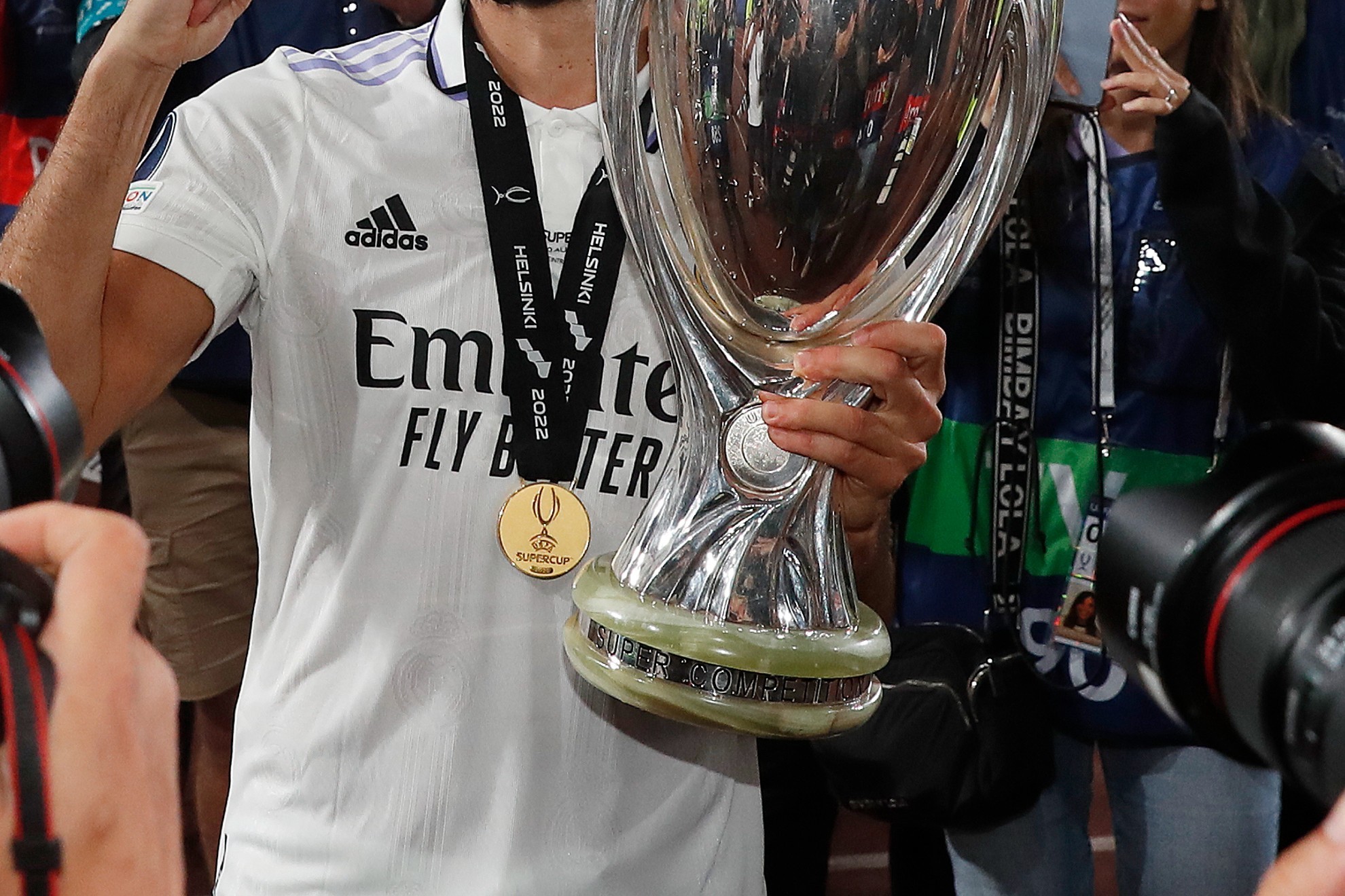 Con su gol, Karim Benzema supera a Raúl como segundo máximo goleador blanco / Chema Rey