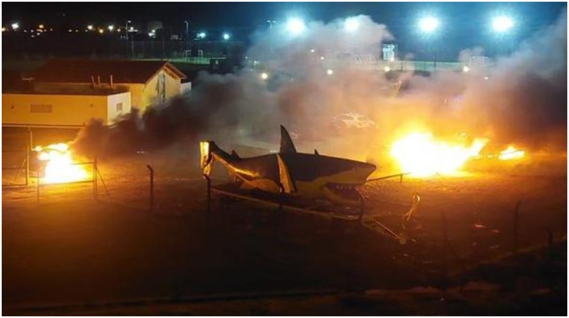 Los barrabravas de Aldosivi queman los coches de los jugadores del club