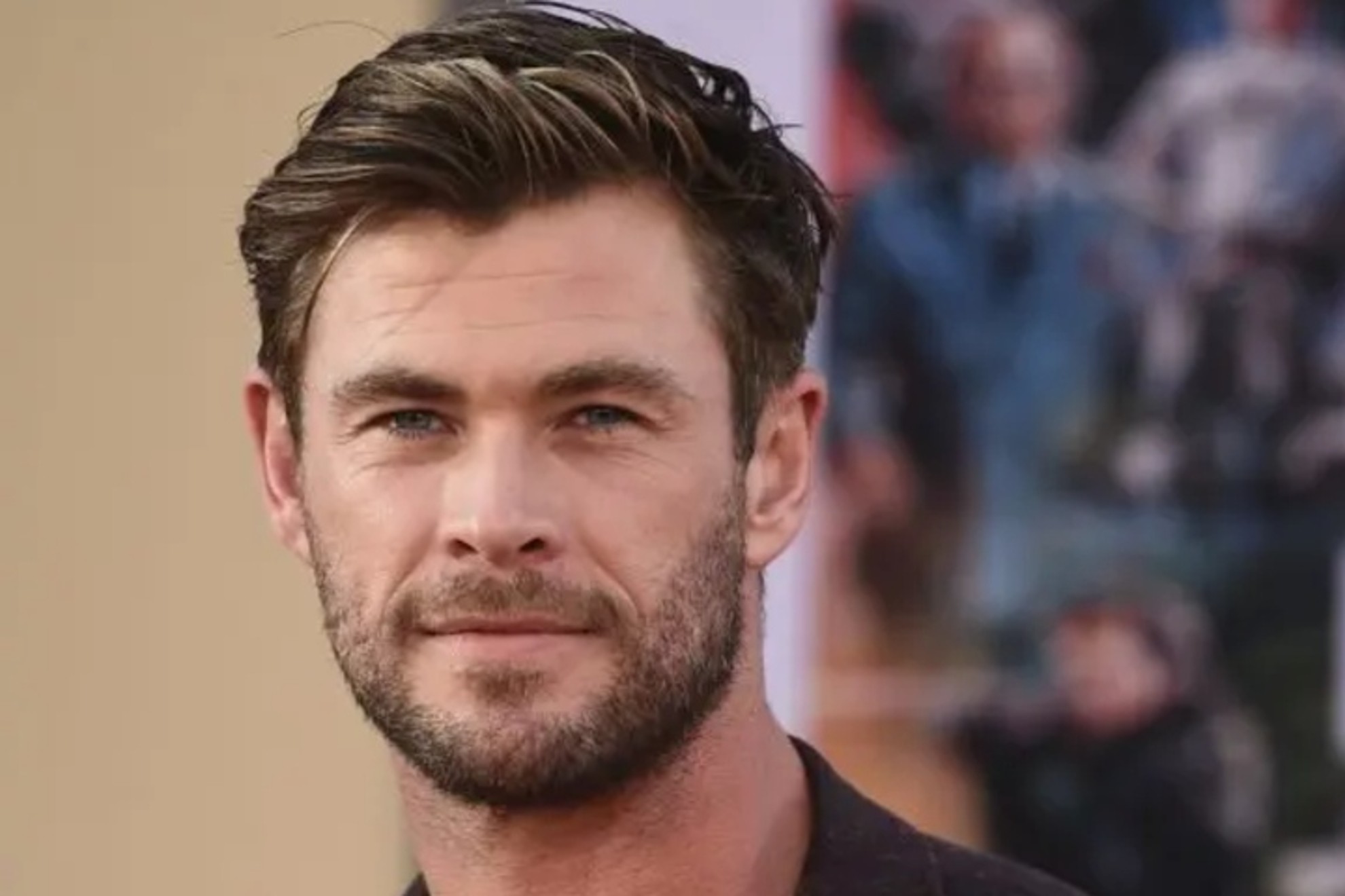 Foto: Chris Hemsworth, que viveu o Thor no cinema, chocou ao aparecer bem  mais magro, barbudo e com os cabelos desgrenhados por conta do filme 'No  Coração do Mar' - Purepeople