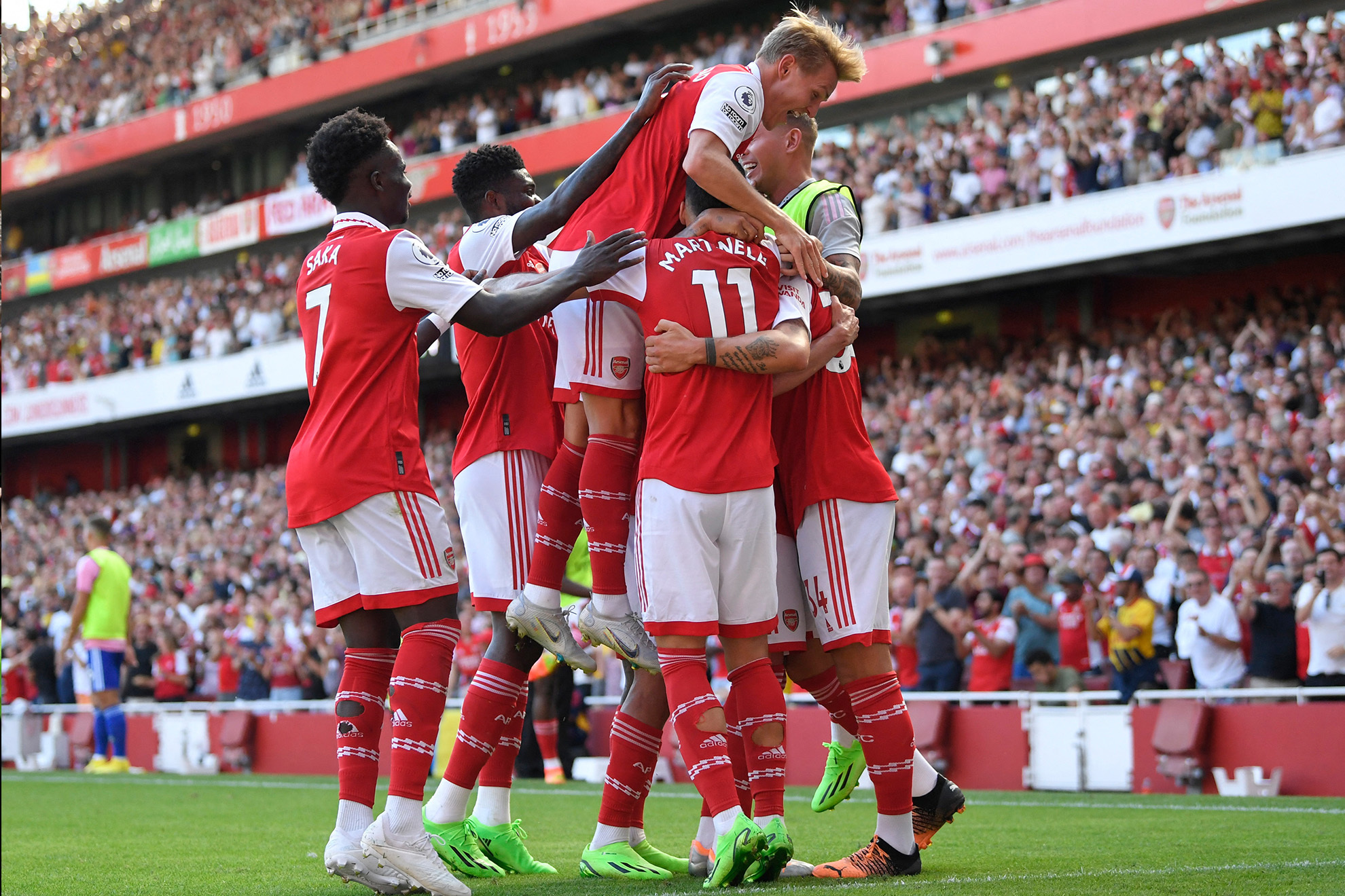 El Arsenal lidera la Premier League junto al Manchester City. | Reuters