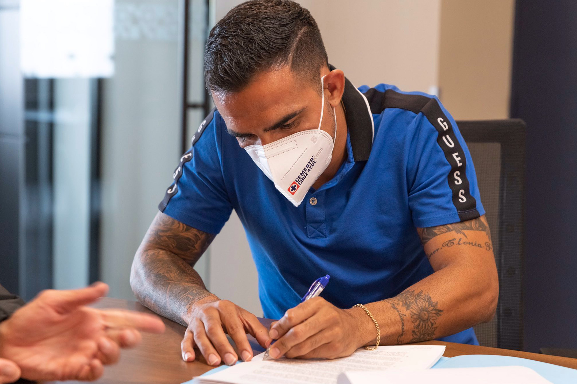 Alonso Escoboza llega a Cruz Azul para suplir la baja de Adrián Aldrete. | @CruzAzul