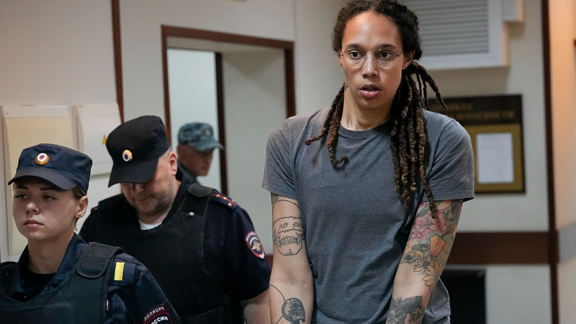 Brittney Griner y sus abogados apelan su sentencia en Rusia