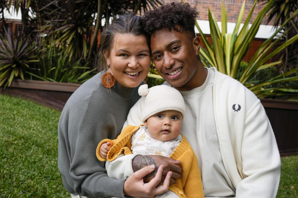 Vanessa Turnbull-Roberts y Ellia Green, con su hija / AP.