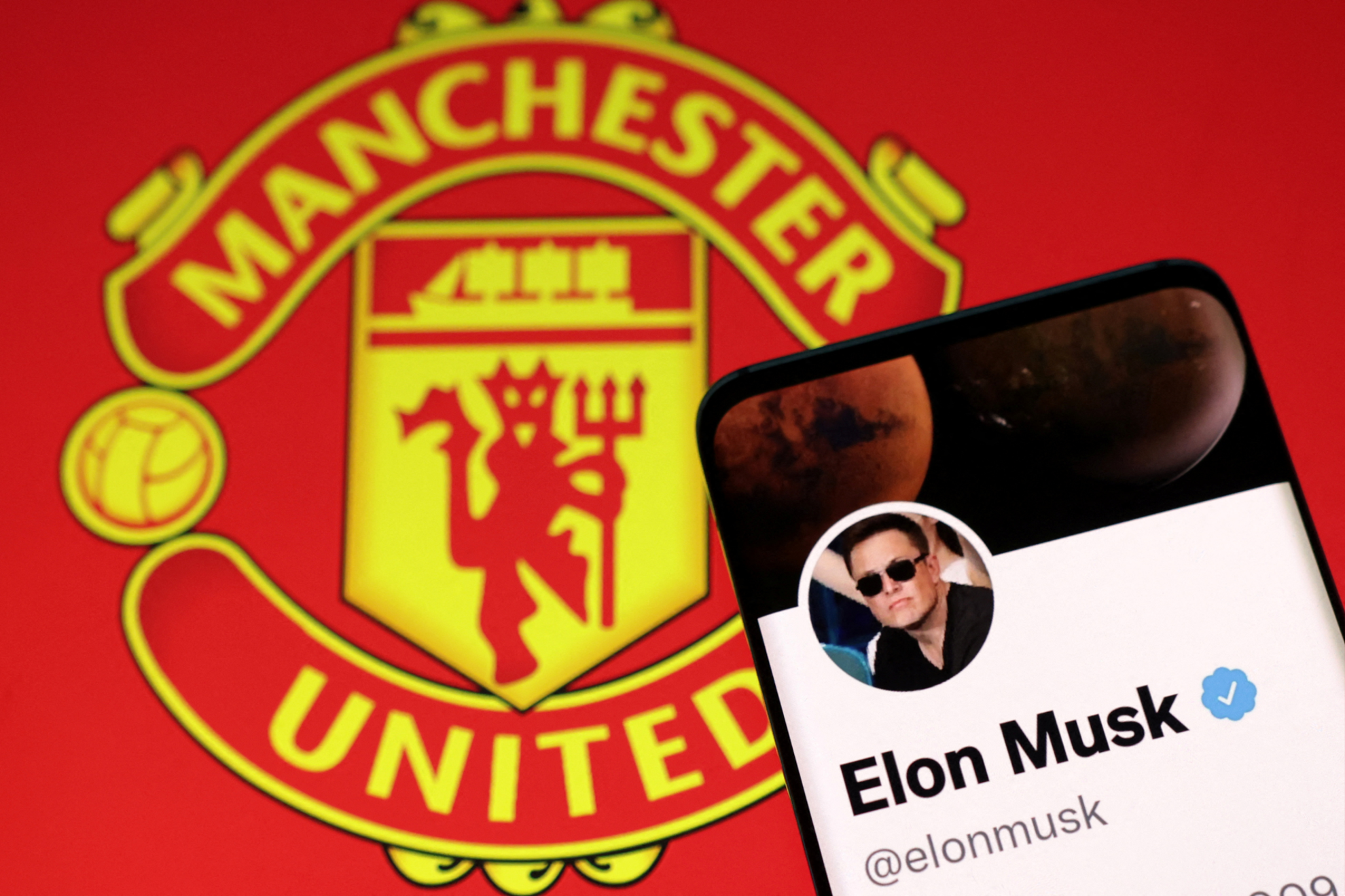 ¿Quiénes son los dueños del Manchester United? Elon Musk escribe en Twitter su interés en el equipo | Reuters